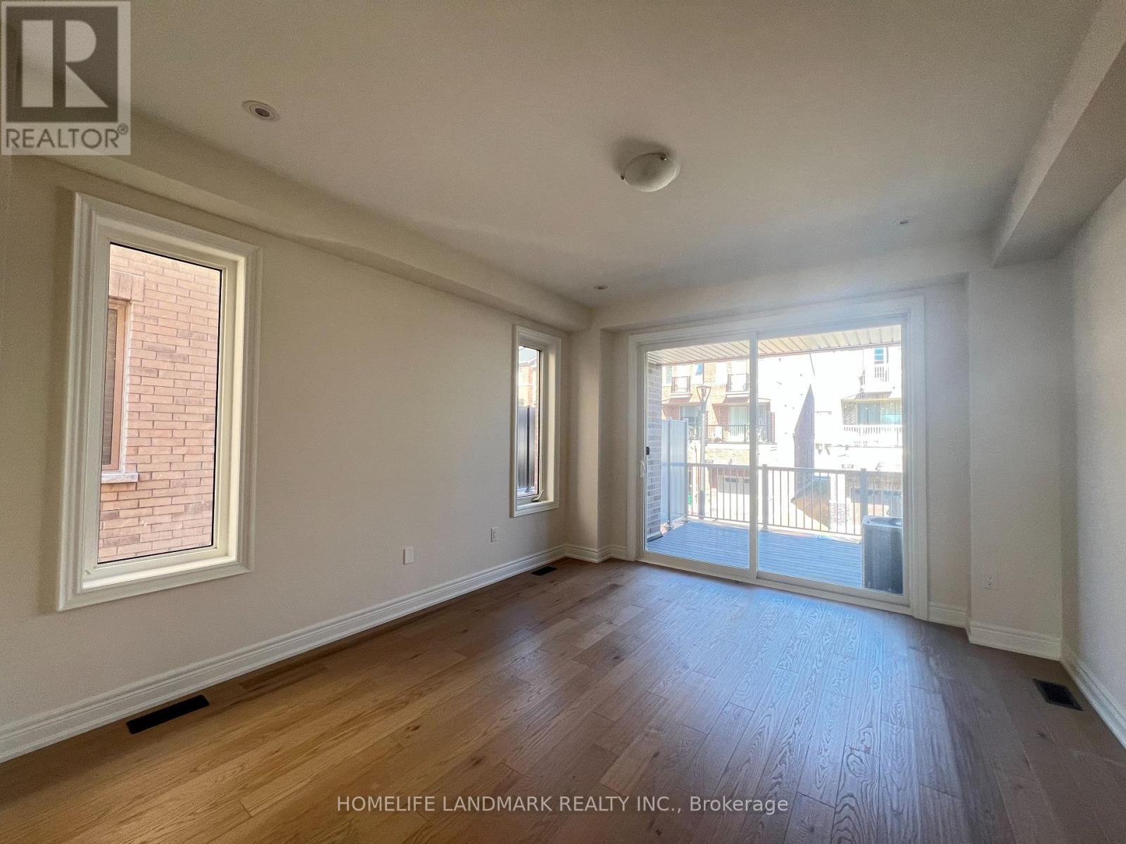 2808 Tippett Mews, Pickering, Ontario  L1X 0R6 - Photo 14 - E12932714