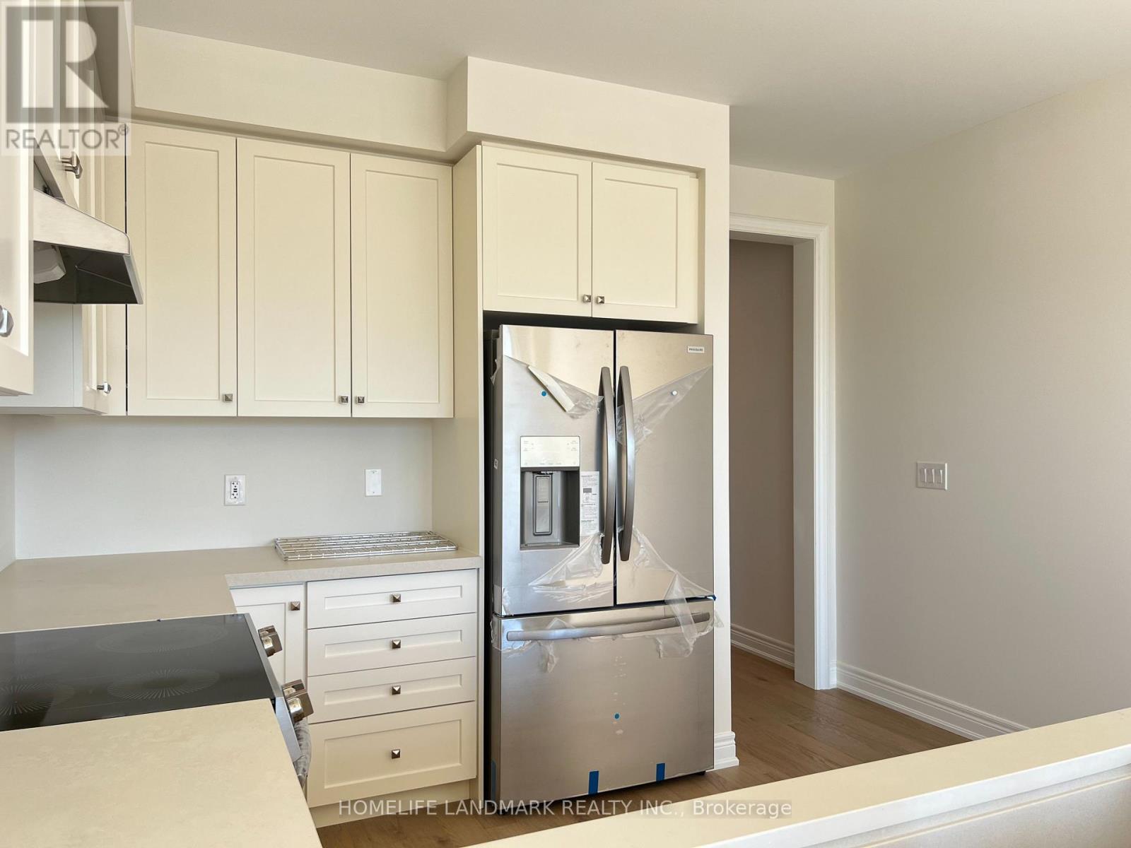 2808 Tippett Mews, Pickering, Ontario  L1X 0R6 - Photo 6 - E12932714