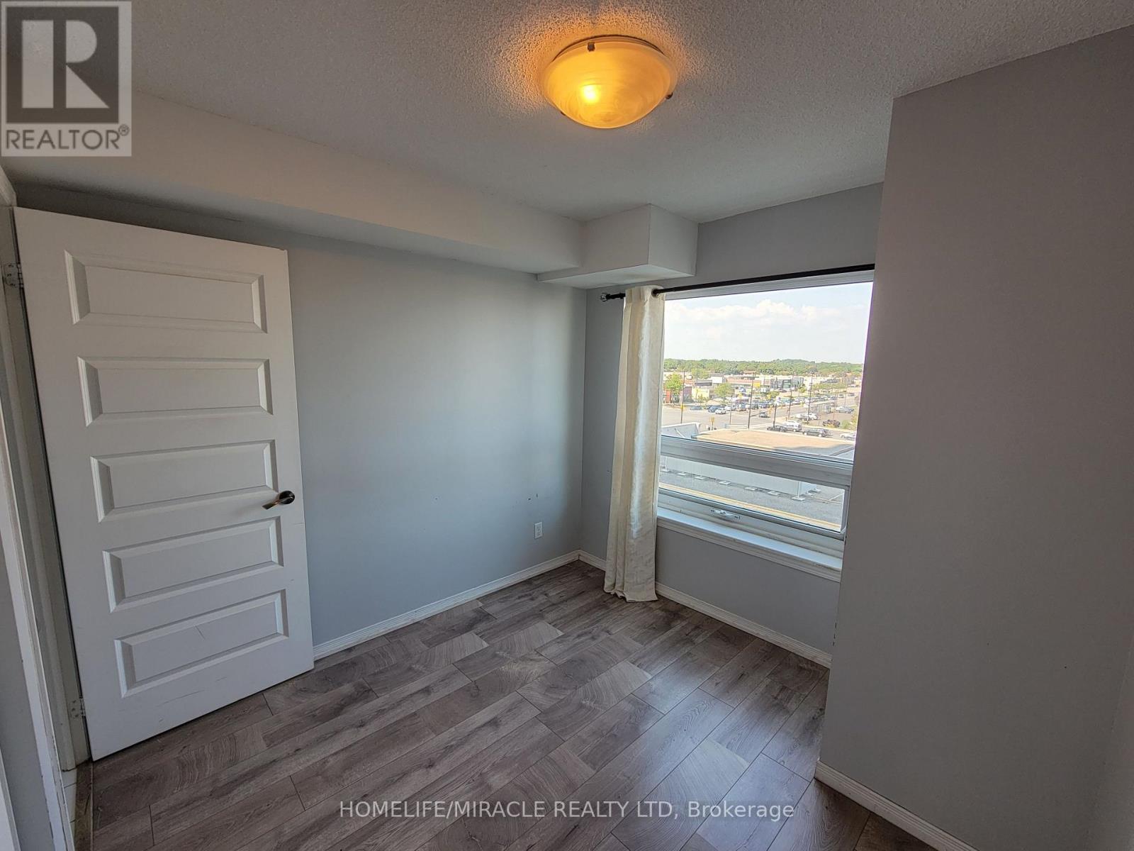 503 - 215 Queen Street E, Brampton, Ontario  L4W 0A9 - Photo 16 - W12932696