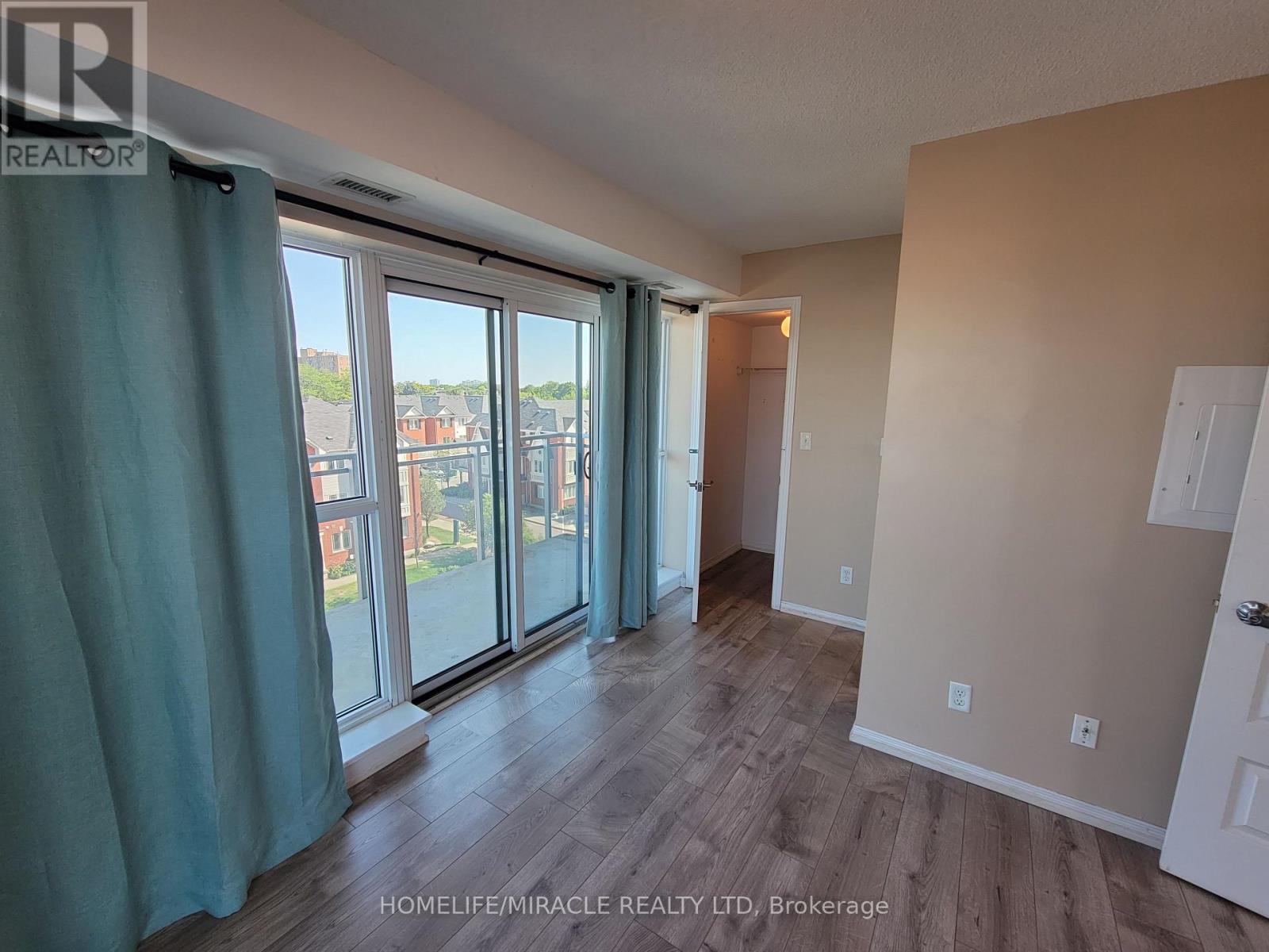 503 - 215 Queen Street E, Brampton, Ontario  L4W 0A9 - Photo 18 - W12932696