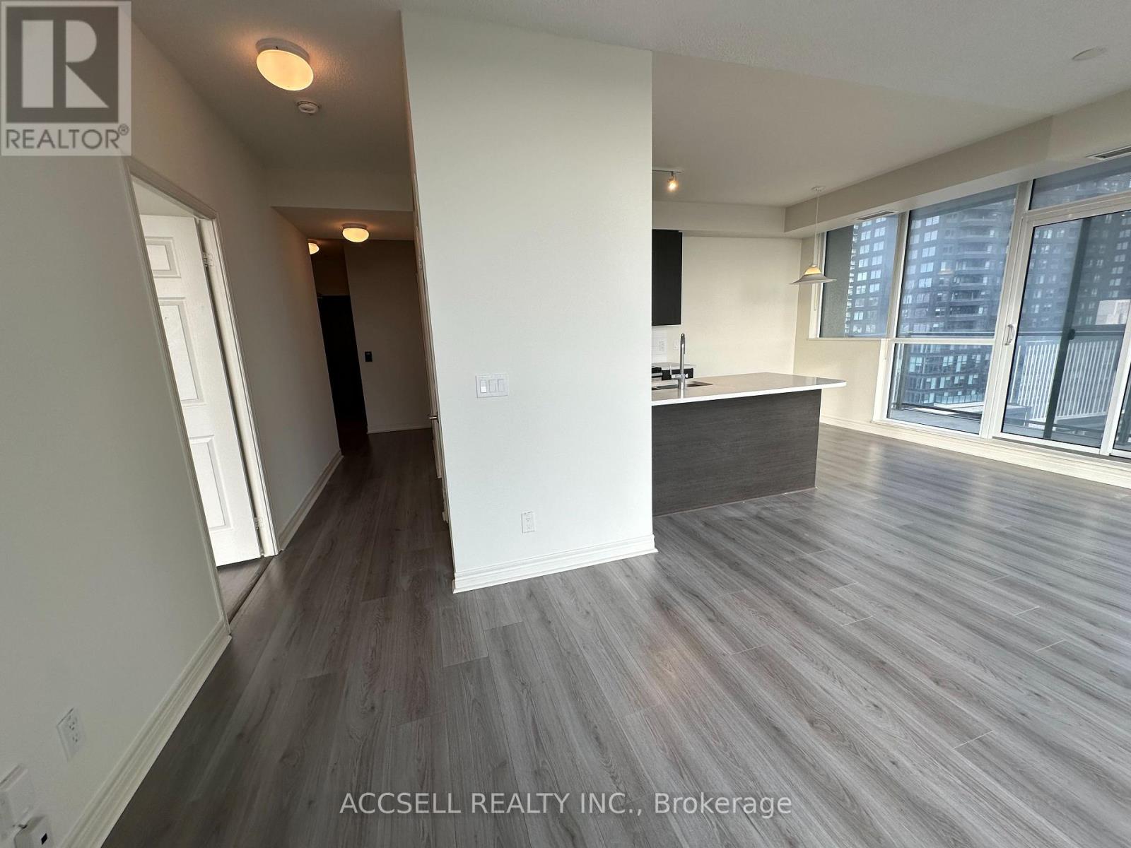 1006 - 339 Rathburn Road W, Mississauga, Ontario  L5B 0K6 - Photo 13 - W12932700