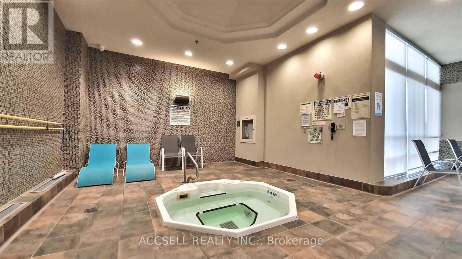 1006 - 339 Rathburn Road W, Mississauga, Ontario  L5B 0K6 - Photo 30 - W12932700