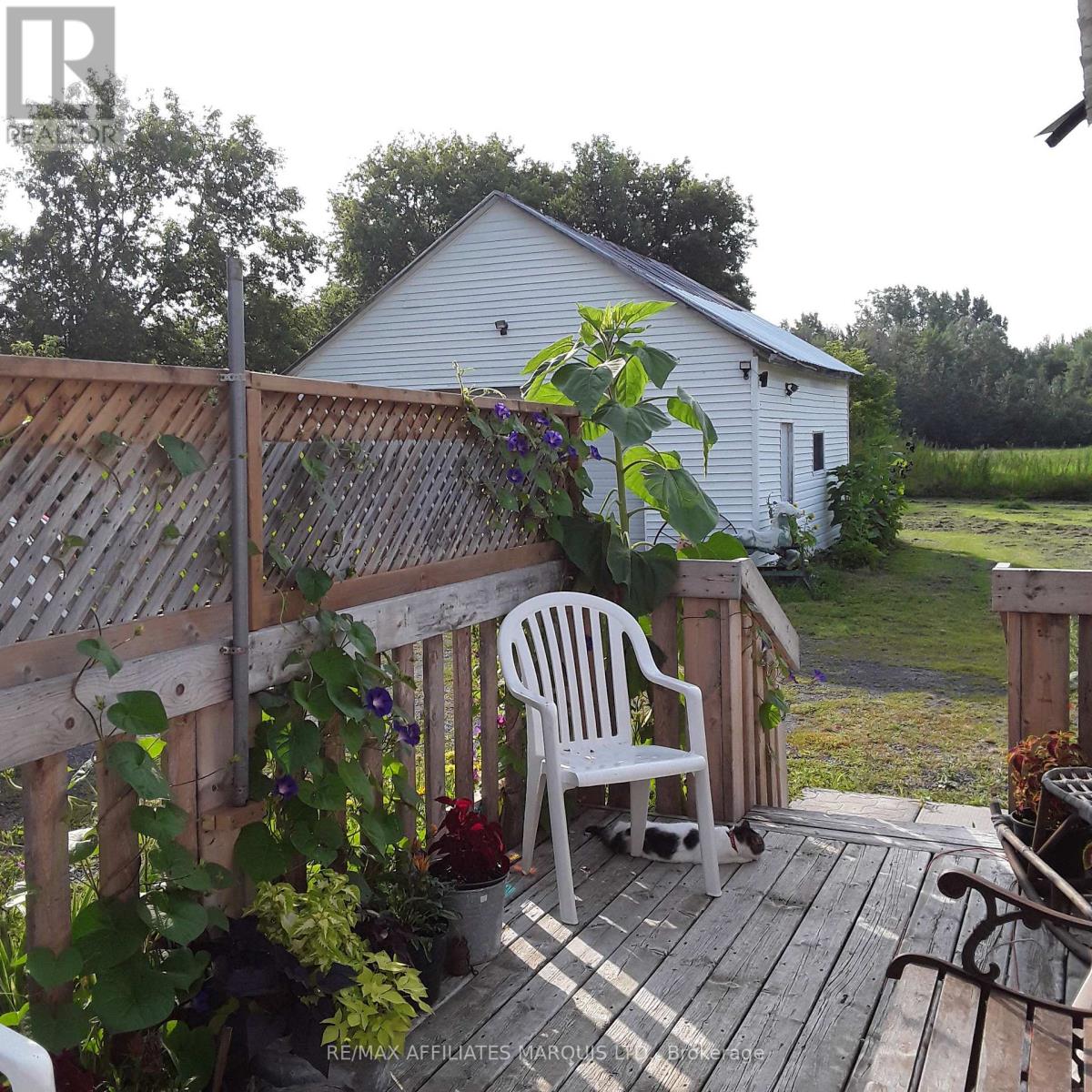 10390 Hanesville Road W, South Dundas, Ontario  K0E 1C0 - Photo 8 - X12932588