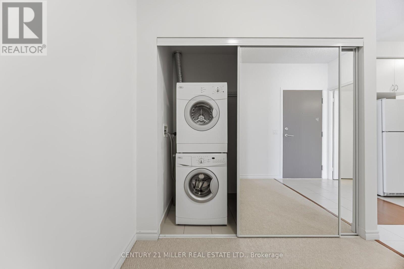 Ph08 - 35 Saranac Boulevard, Toronto, Ontario  M6A 2G4 - Photo 17 - C12928566