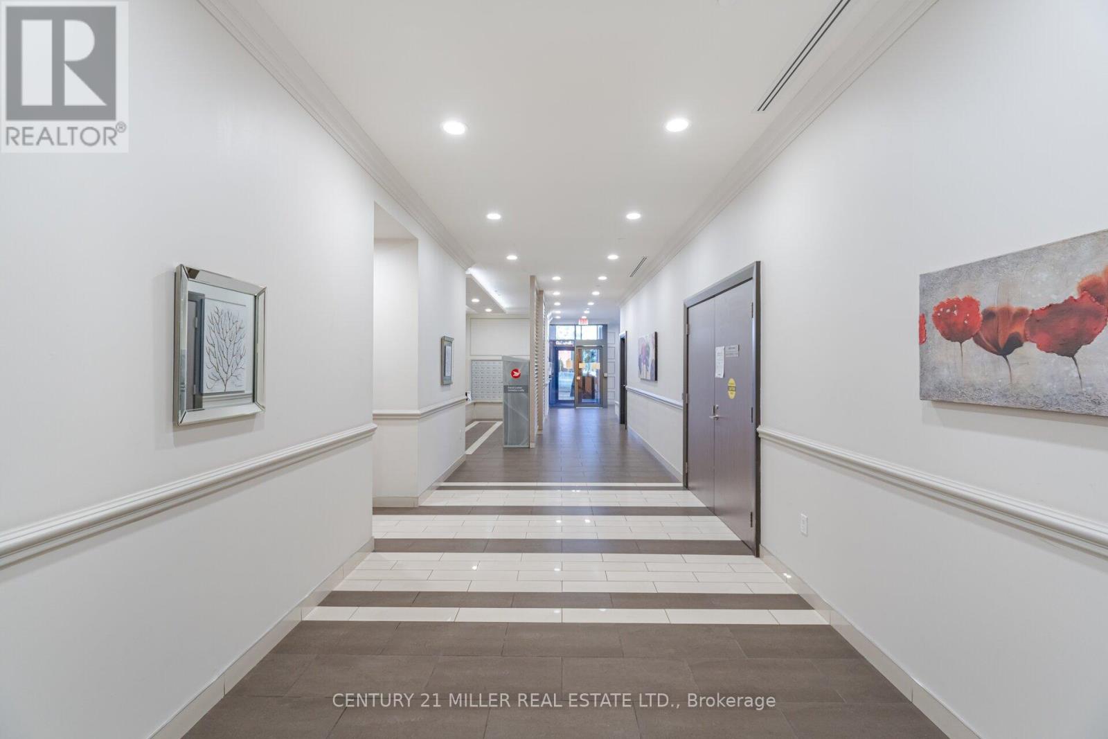 Ph08 - 35 Saranac Boulevard, Toronto, Ontario  M6A 2G4 - Photo 6 - C12928566