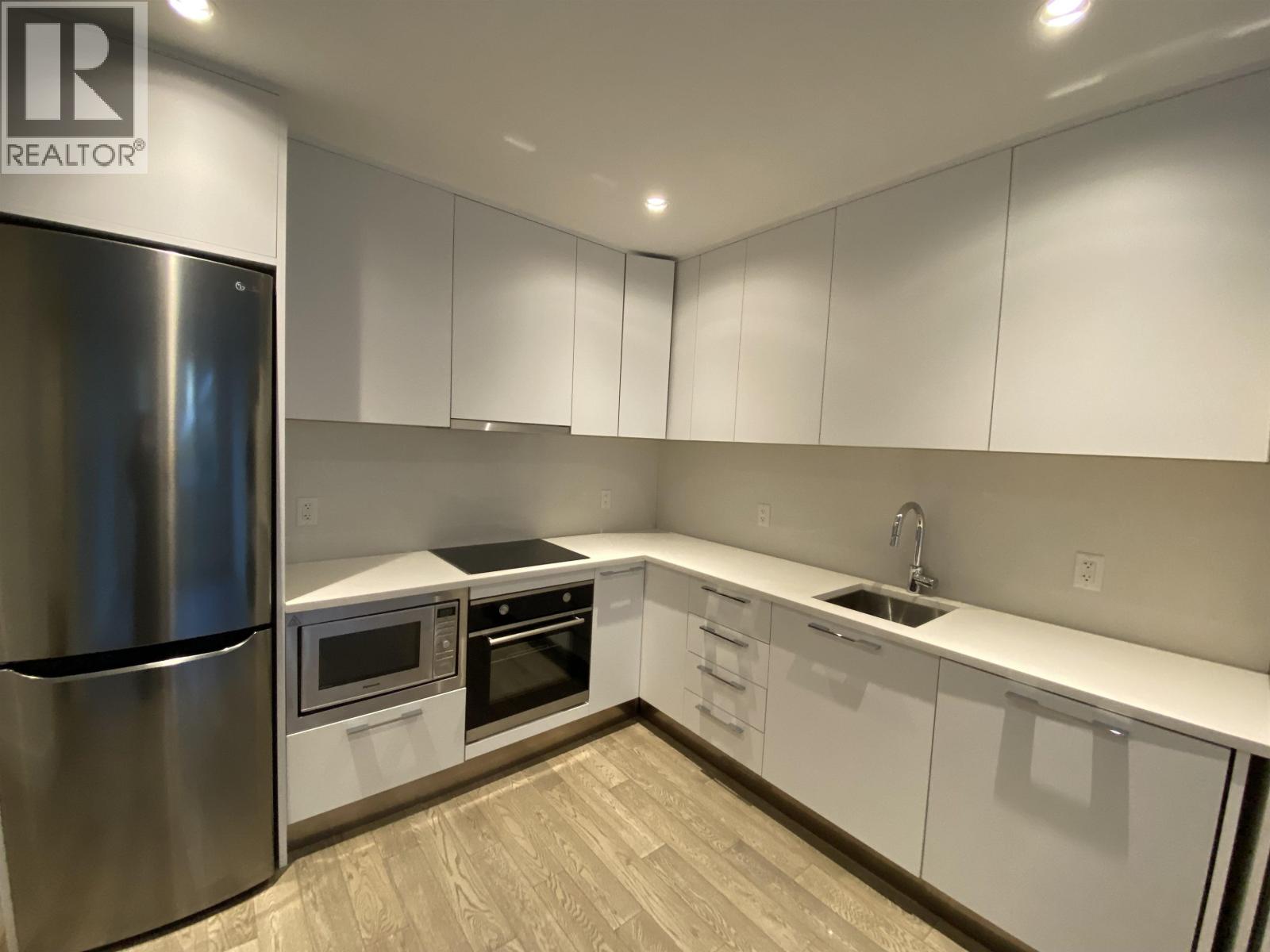 Basement Suite 4691 W 9th Avenue, Vancouver, British Columbia  V6R 2E3 - Photo 2 - R3104538