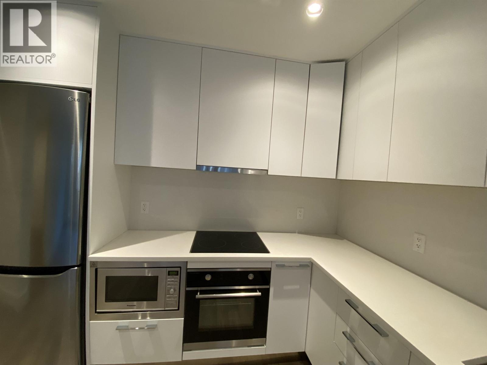 Basement Suite 4691 W 9th Avenue, Vancouver, British Columbia  V6R 2E3 - Photo 8 - R3104538