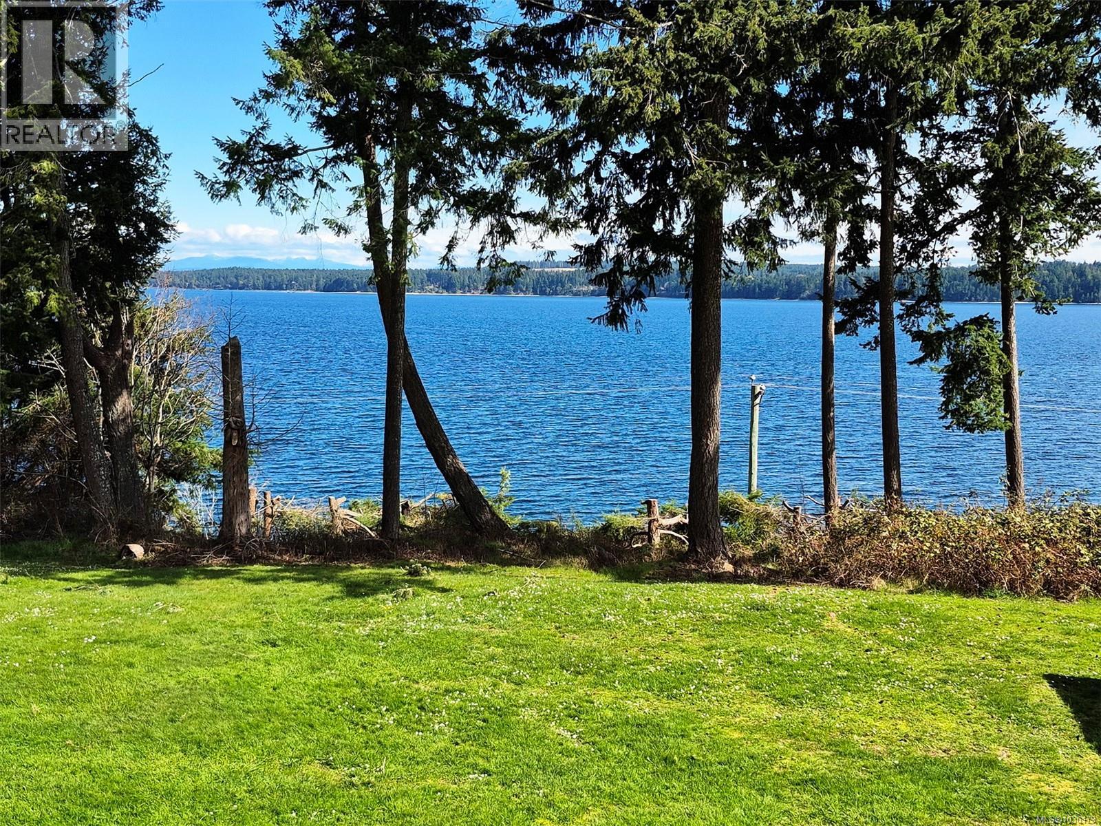 5904 Garvin Rd, Union Bay, British Columbia  V0R 3B0 - Photo 5 - 1030179