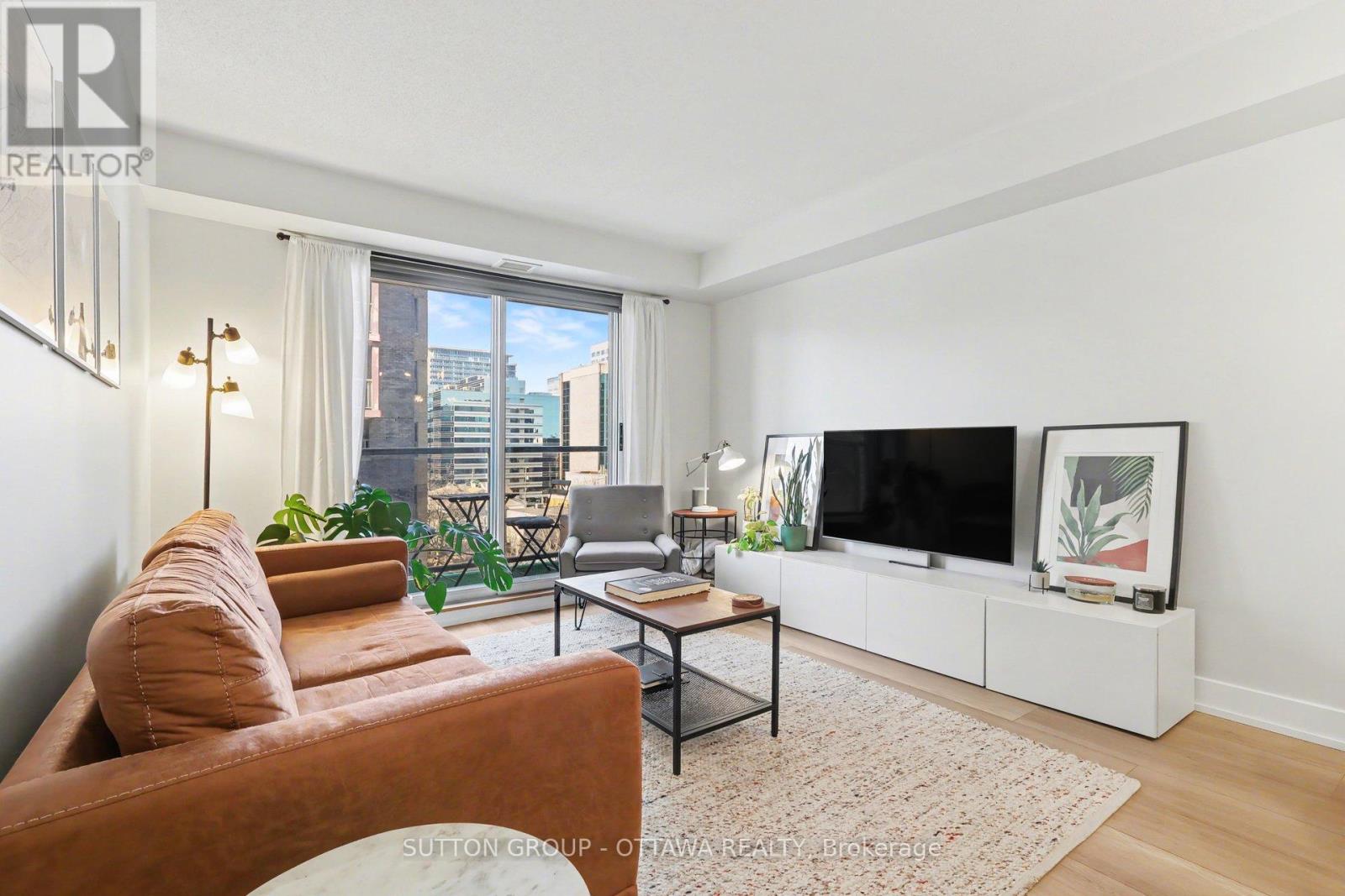 703 - 429 Somerset Street W, Ottawa, Ontario  K2P 2P5 - Photo 6 - X12932726