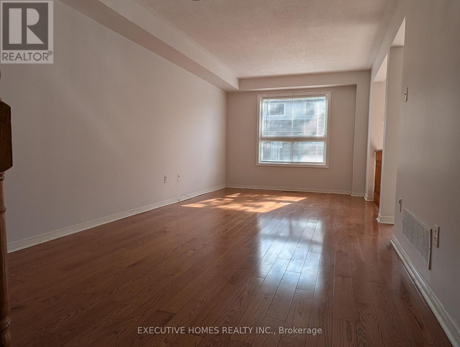 86 - 2550 Thomas Street, Mississauga, Ontario  L5M 5N8 - Photo 2 - W12891774