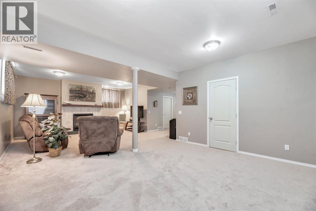 144 Springmere Close, Chestermere, Alberta  T1X 1J9 - Photo 39 - A2293499