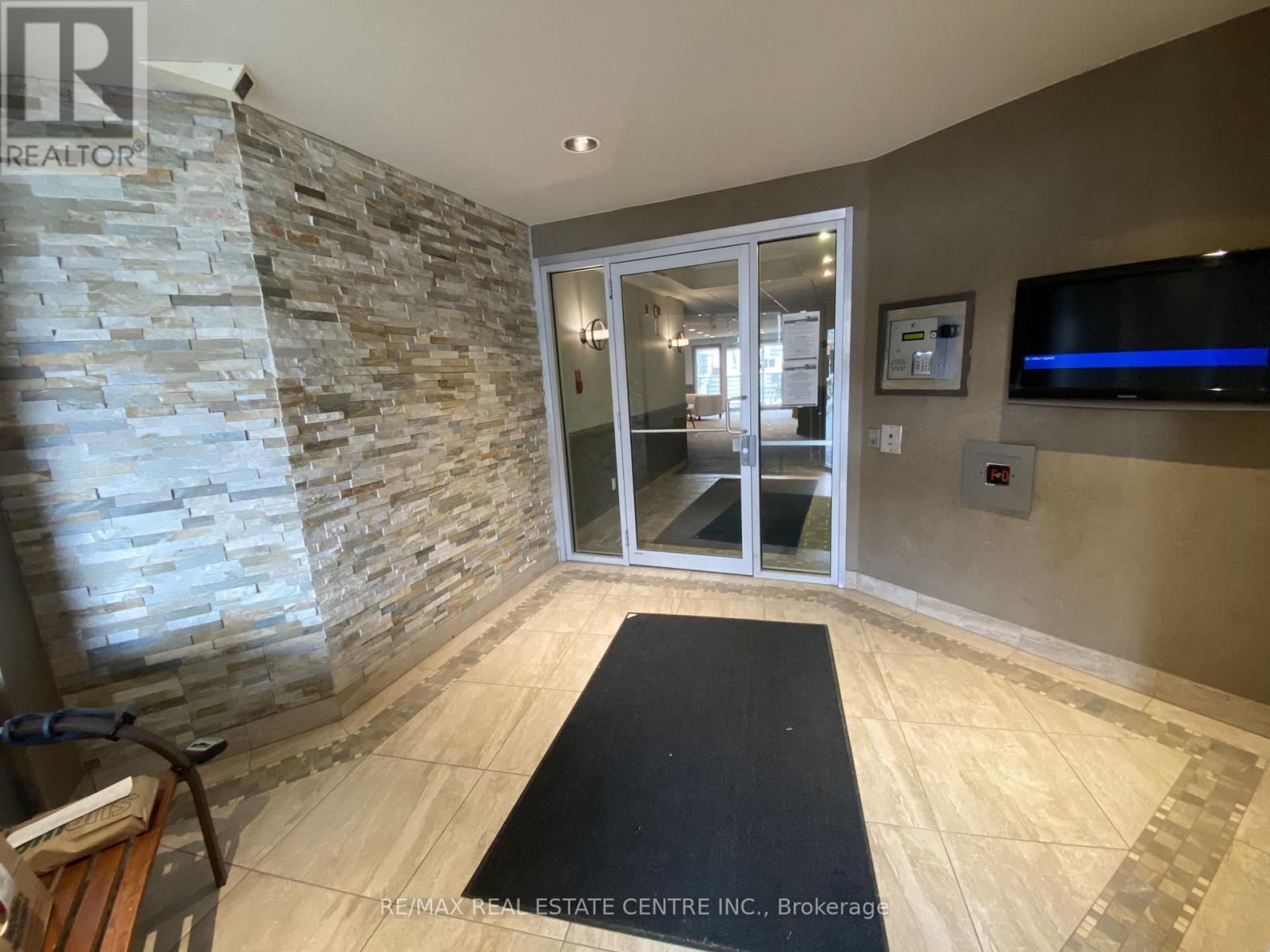 407 - 5 Jacksway Crescent, London North, Ontario  N5X 3T6 - Photo 16 - X12931046