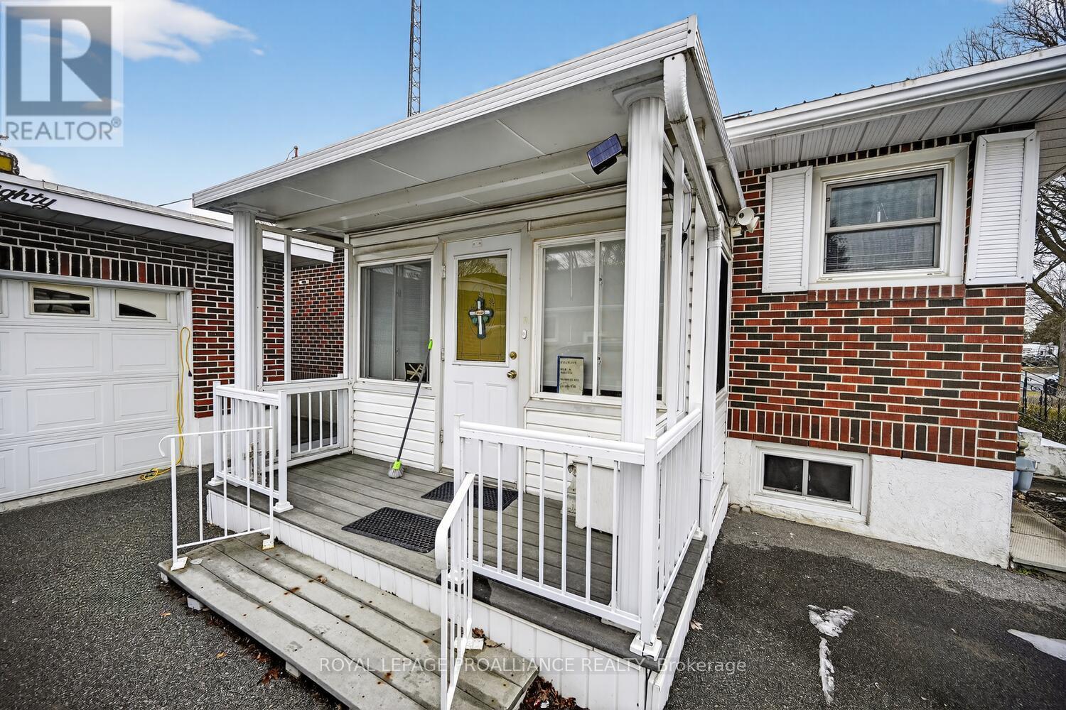 80 Sevenoaks Avenue, Brockville, Ontario  K6V 2V4 - Photo 4 - X12932746