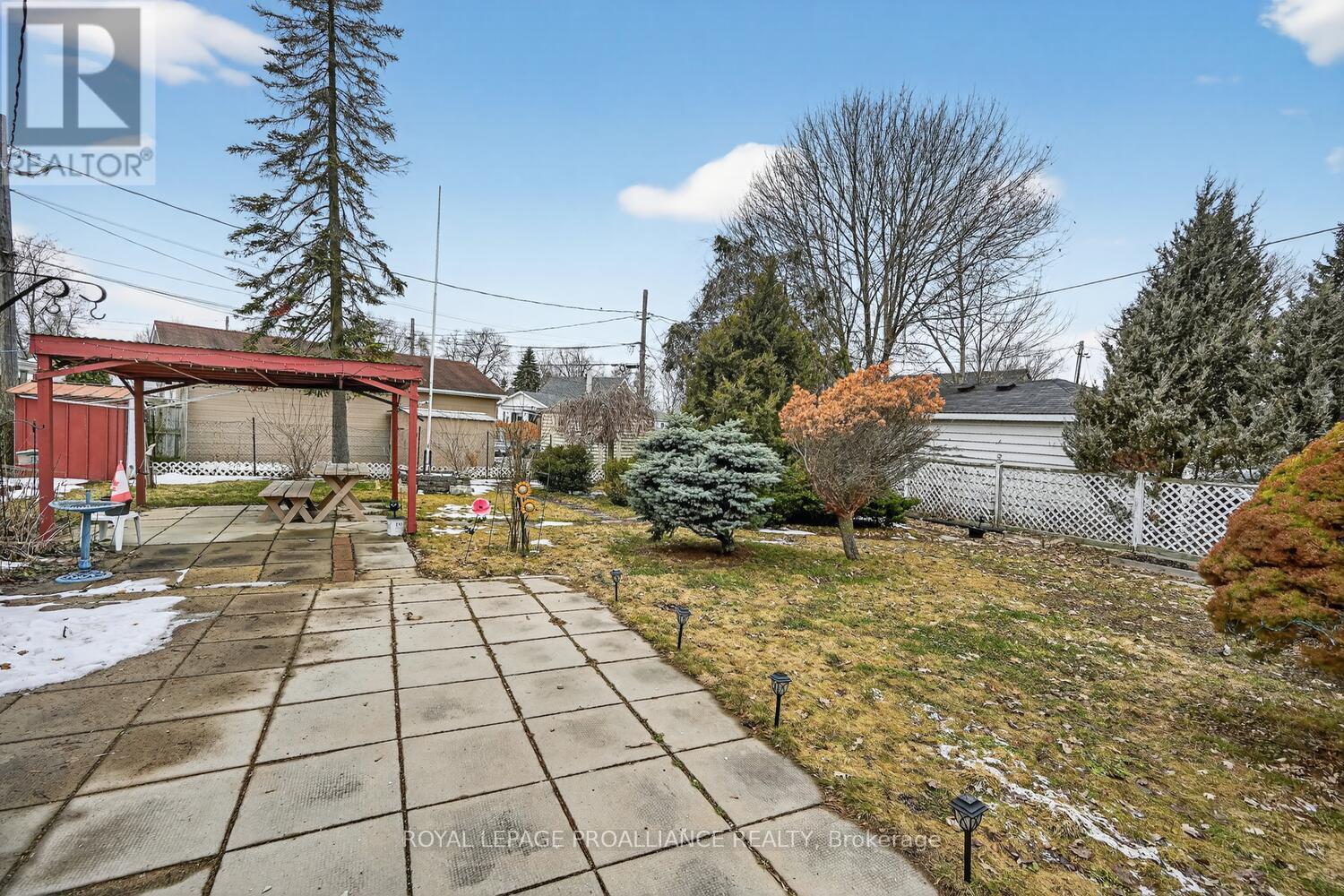80 Sevenoaks Avenue, Brockville, Ontario  K6V 2V4 - Photo 8 - X12932746