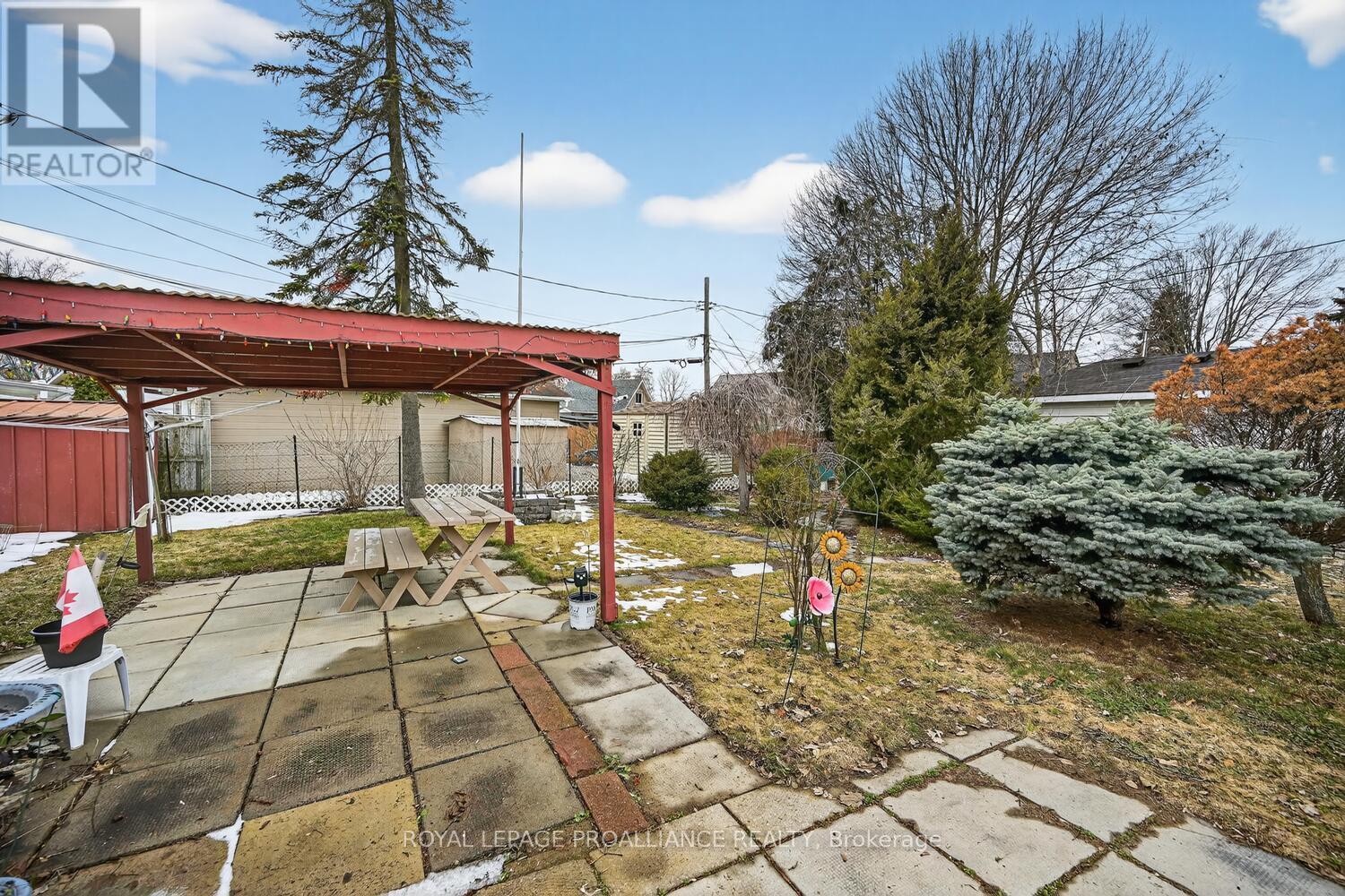 80 Sevenoaks Avenue, Brockville, Ontario  K6V 2V4 - Photo 9 - X12932746