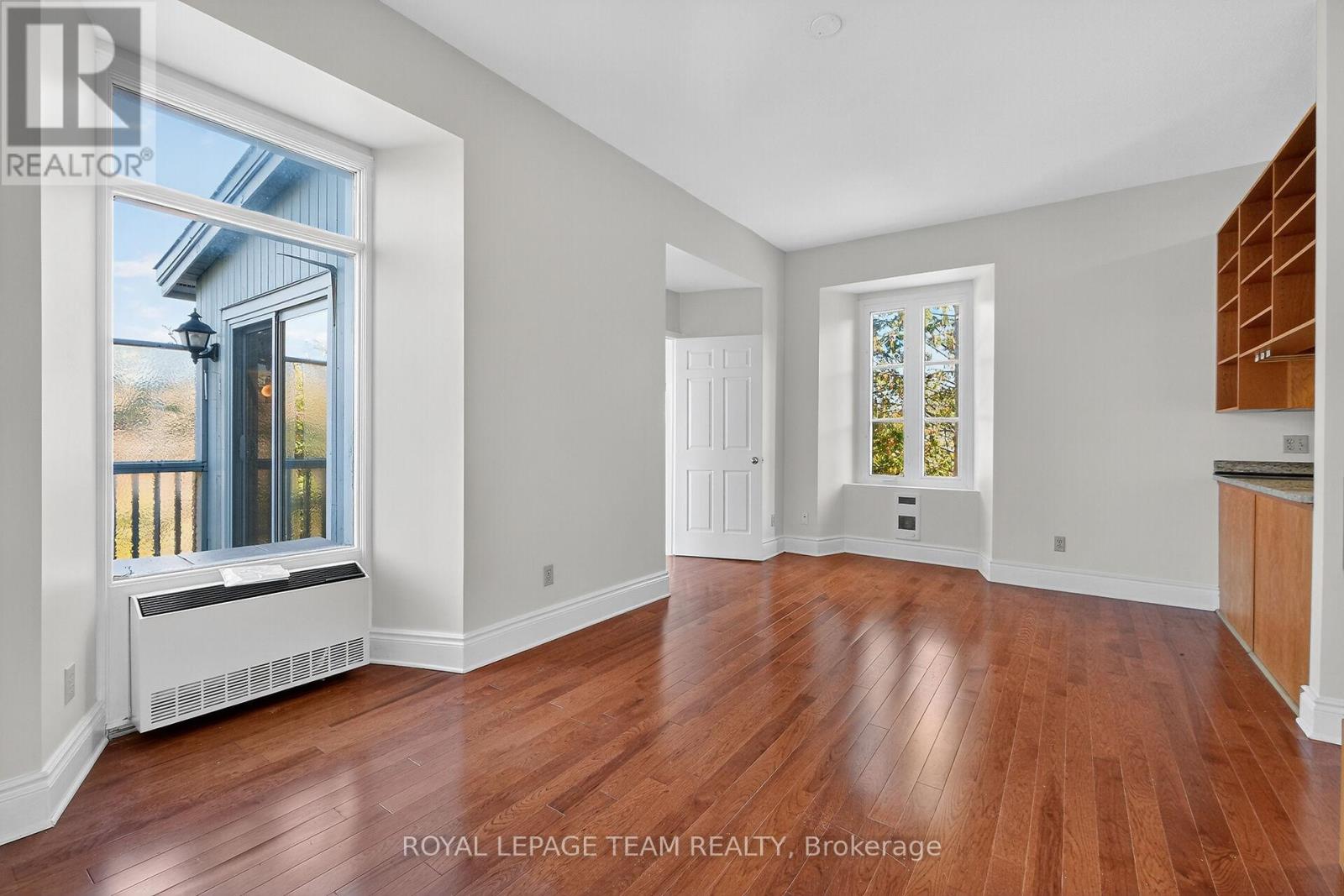 6 - 635 Richmond Road, Ottawa, Ontario  K2A 0G6 - Photo 18 - X12442528