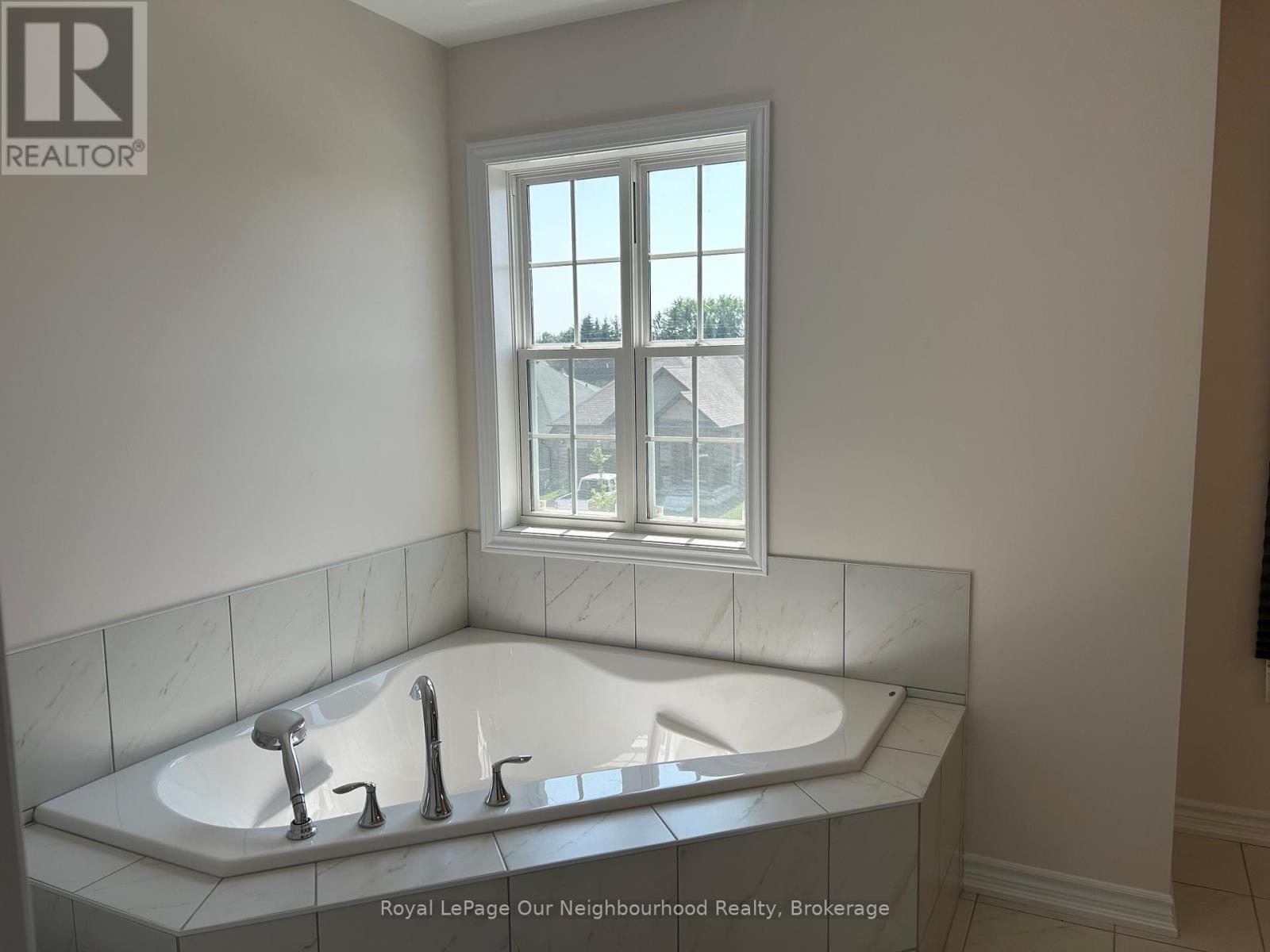 484 Joseph Gale Street, Cobourg, Ontario  K9A 3L4 - Photo 11 - X12932728