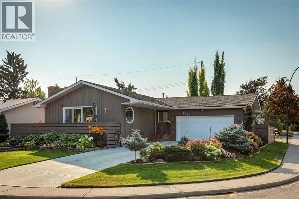 1423 107 Avenue Sw, Calgary, Alberta T2W 0C1 - Photo 1 - A2294949