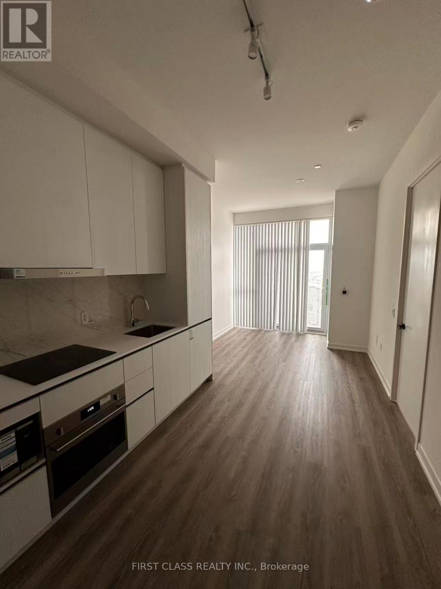 3703 - 8 Interchange Way, Vaughan, Ontario  L4K 5Z7 - Photo 8 - N12932742