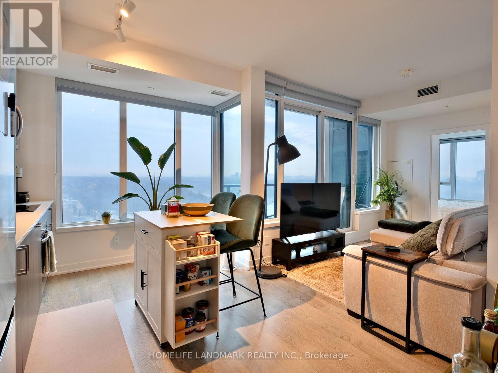 2802 - 1926 LAKESHORE BOULEVARD W, Toronto, Ontario