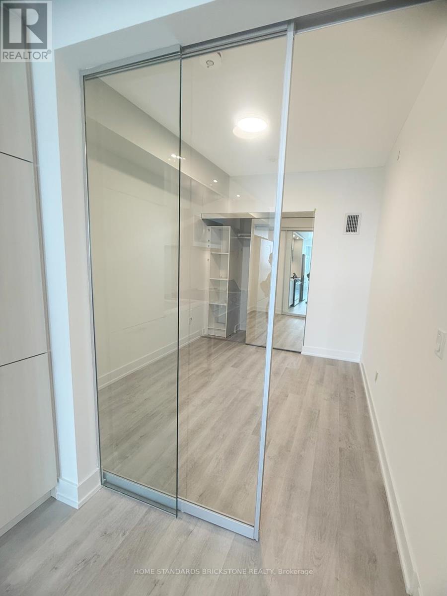 2302 - 60 Central Park Road, Toronto, Ontario  M9A 0E6 - Photo 9 - W12932748