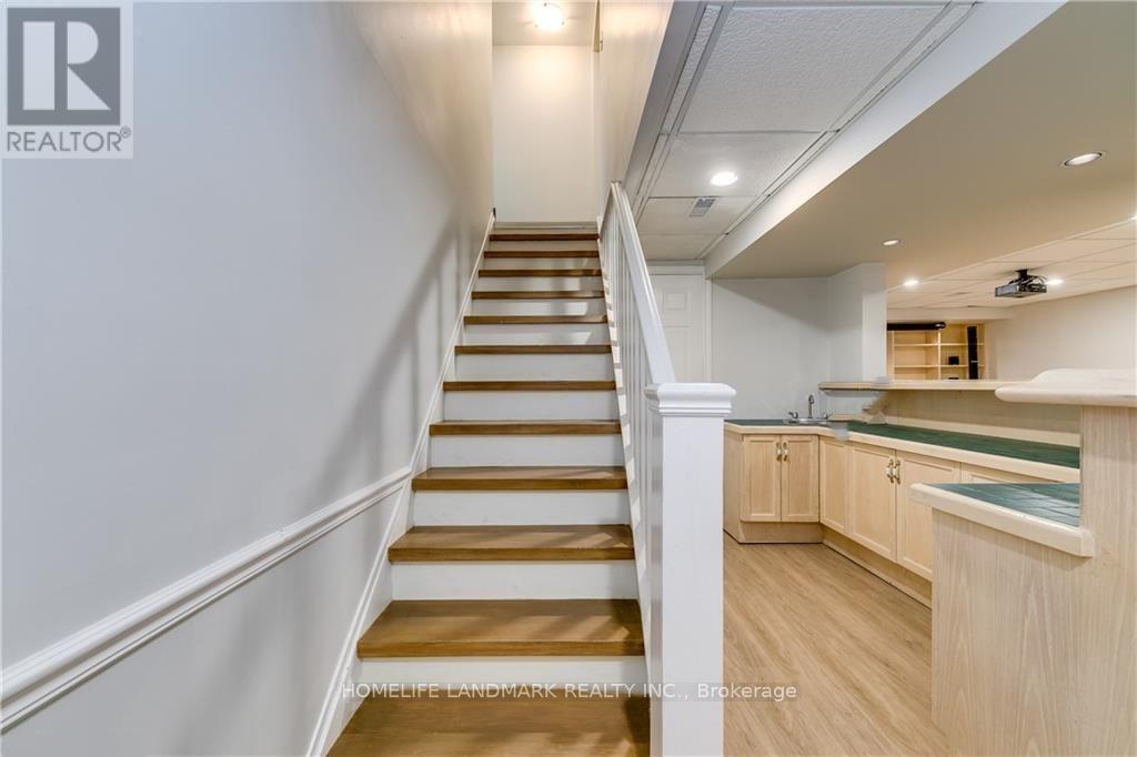 282 Gatestone Avenue, Oakville, Ontario  L6J 5R9 - Photo 27 - W12932750