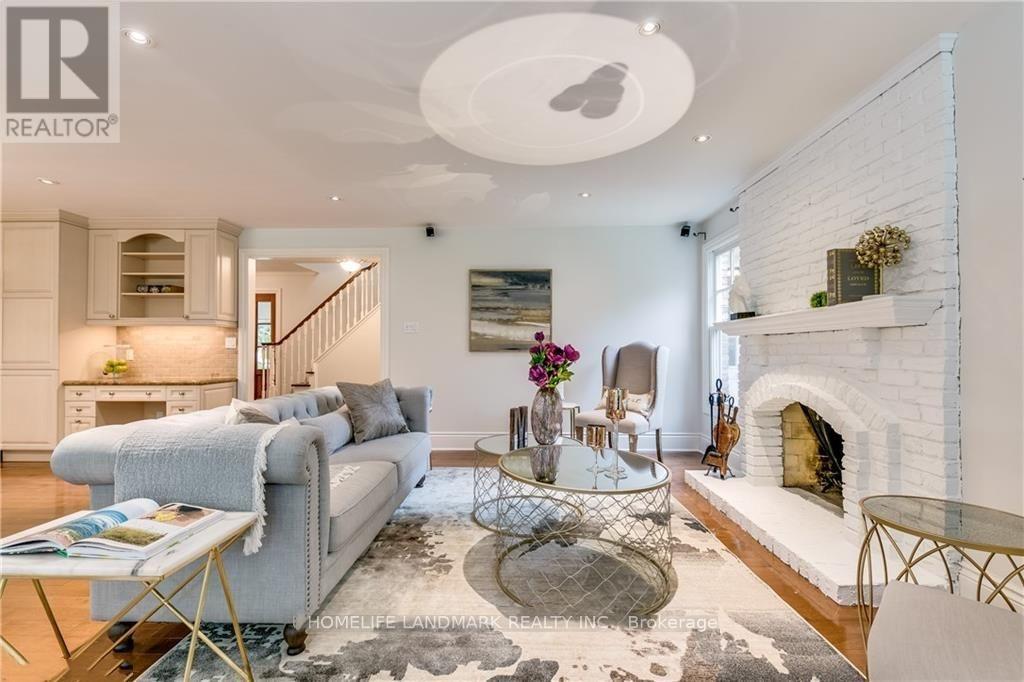 282 Gatestone Avenue, Oakville, Ontario  L6J 5R9 - Photo 7 - W12932750