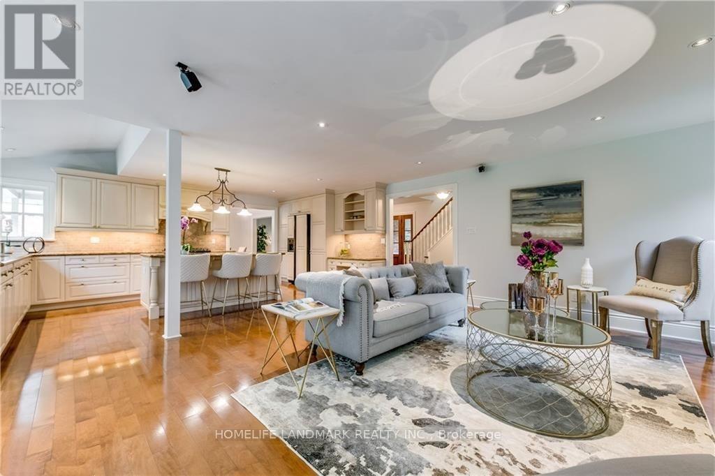 282 Gatestone Avenue, Oakville, Ontario  L6J 5R9 - Photo 8 - W12932750