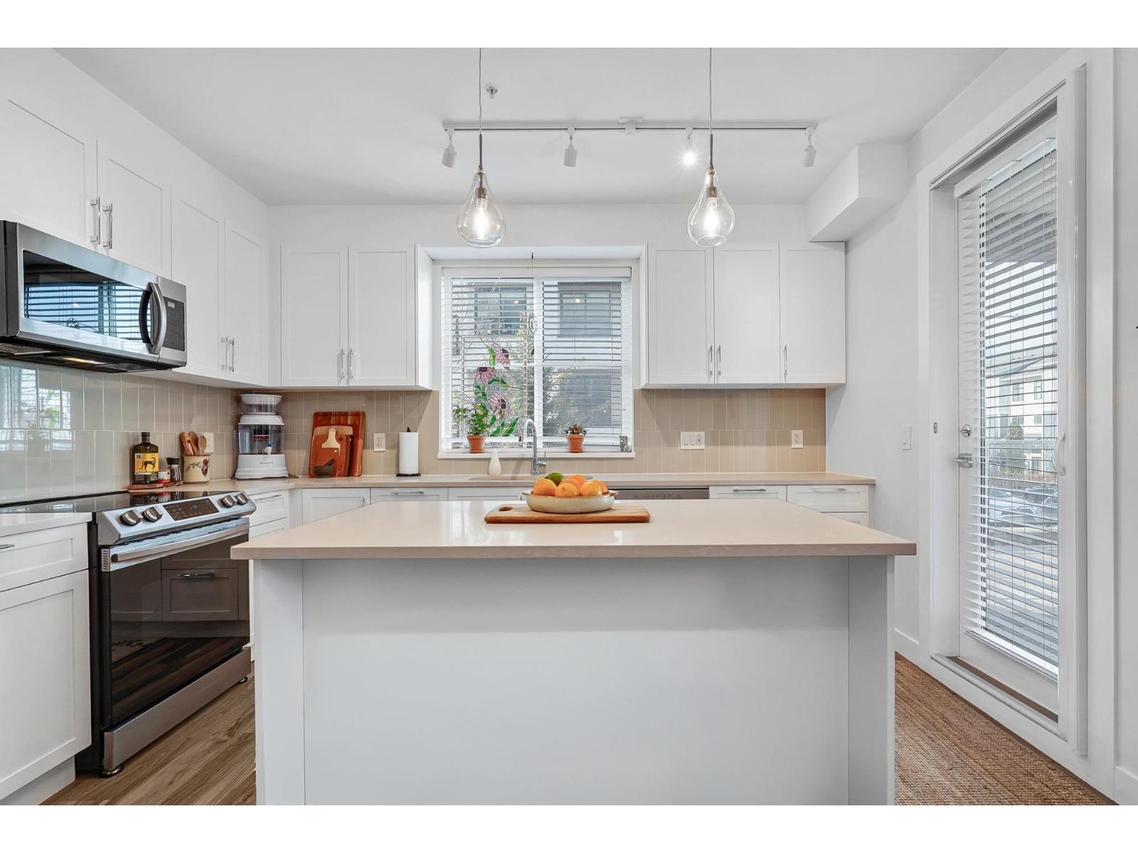 110 20356 72b Avenue, Langley, British Columbia  V2Y 4J9 - Photo 8 - R3101523