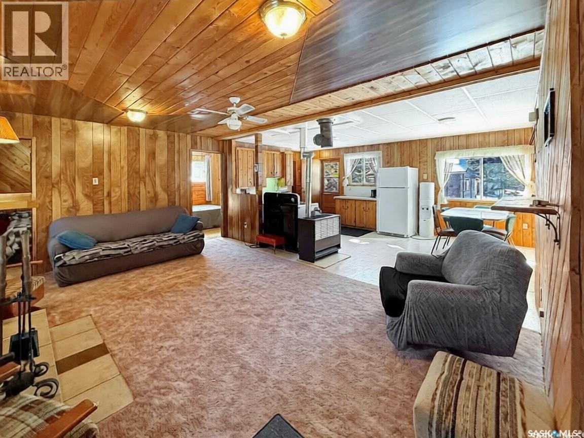 24 Walter Street, Candle Lake, Saskatchewan  S0J 3E0 - Photo 3 - SK031526