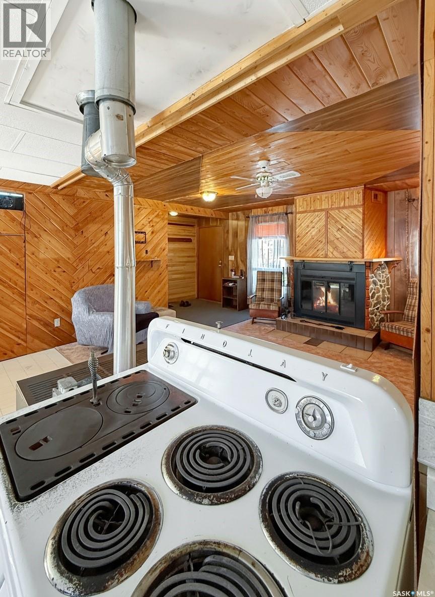 24 Walter Street, Candle Lake, Saskatchewan  S0J 3E0 - Photo 6 - SK031526