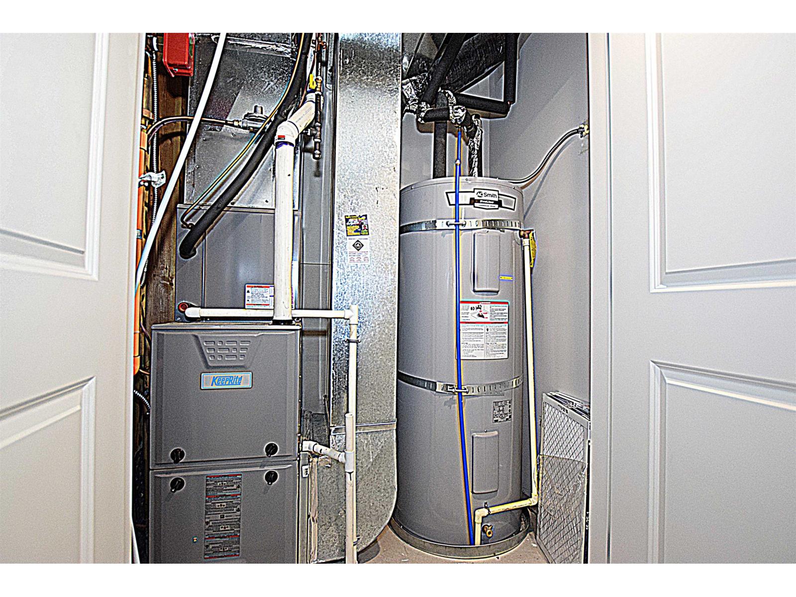 4376 Stephen Leacock Drive, Abbotsford, British Columbia  V3G 0G1 - Photo 32 - R3104356