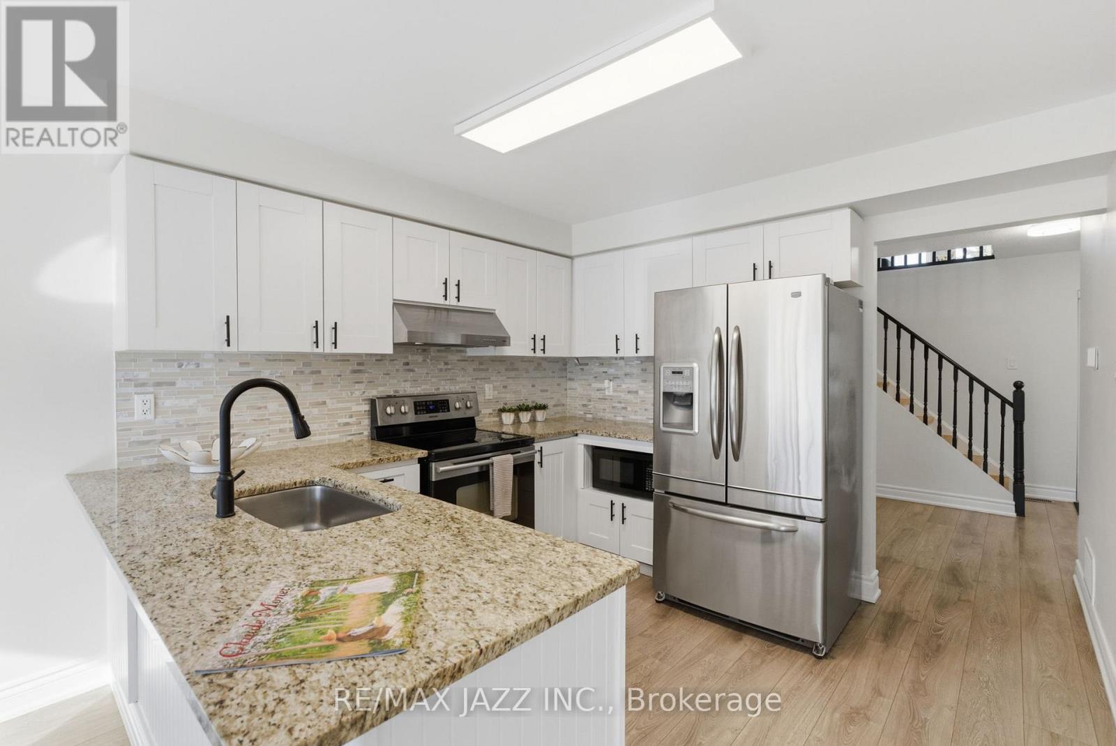 222 Sandringham Drive, Clarington, Ontario  L1E 2A2 - Photo 12 - E12890570