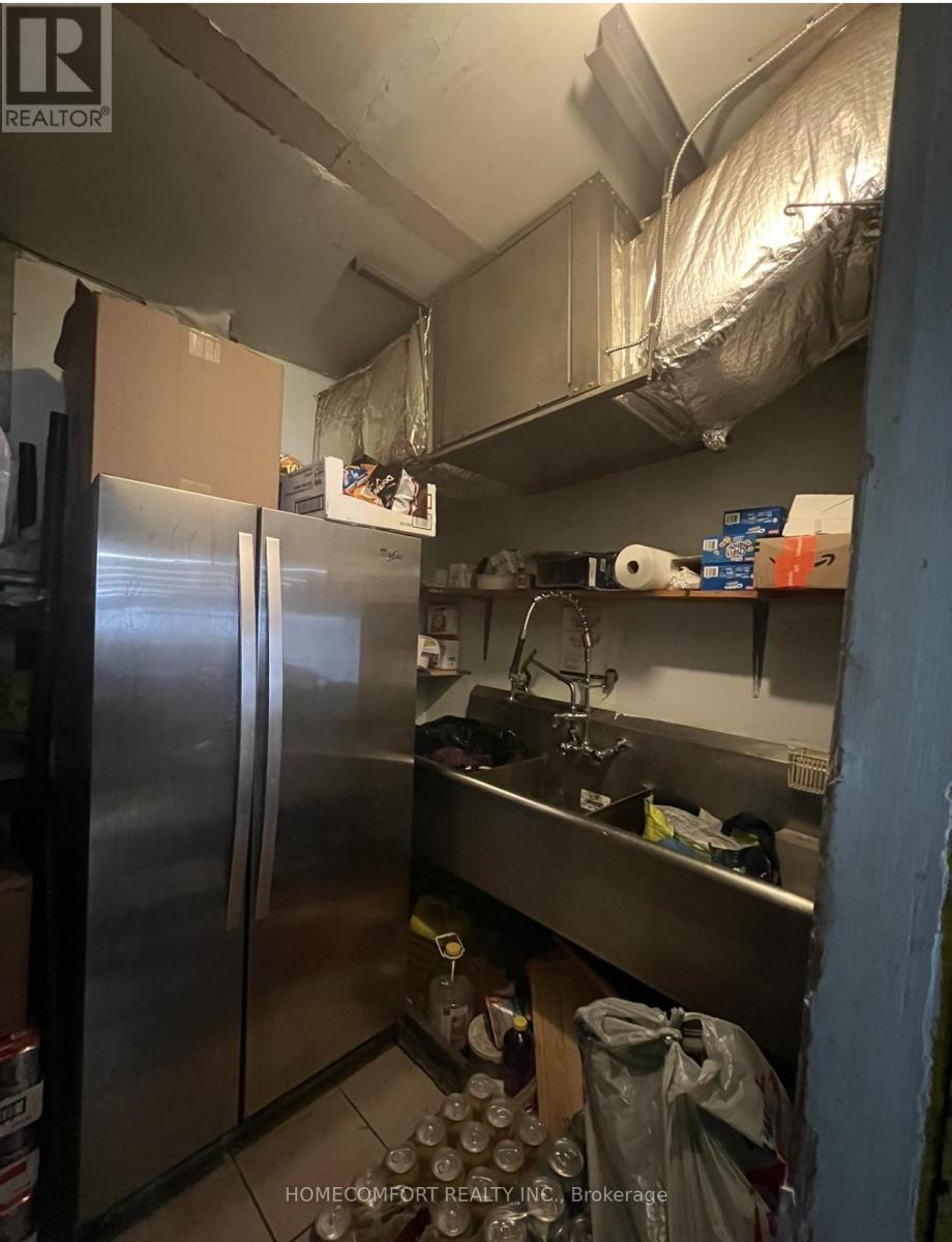 466 Dawes Road, Toronto, Ontario  M4B 2E9 - Photo 3 - E12932758