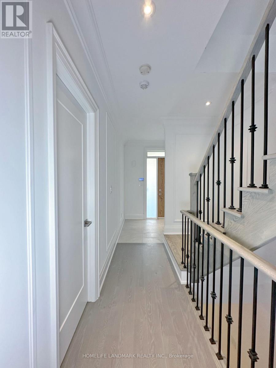 45 Gandhi Lane, Markham, Ontario  L3T 0G4 - Photo 2 - N12932756