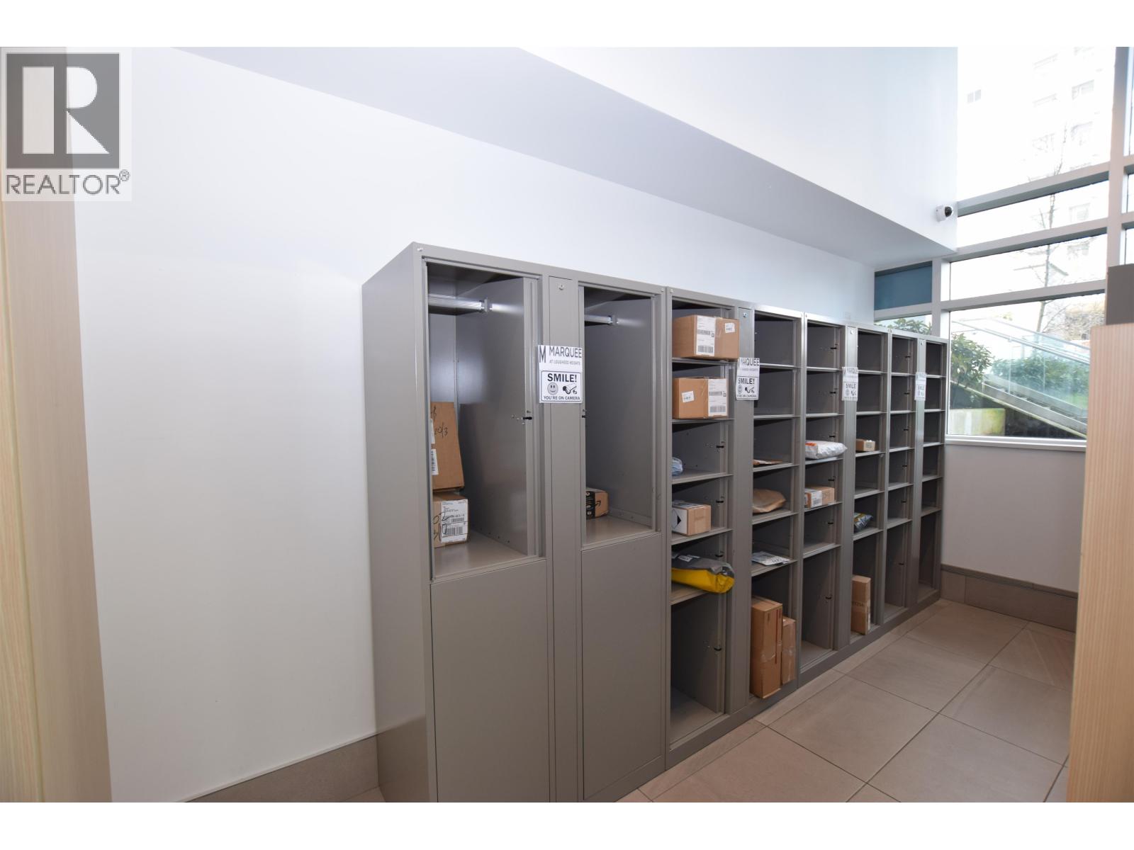 605 652 Whiting Way, Coquitlam, British Columbia  V3J 0K3 - Photo 4 - R3101740