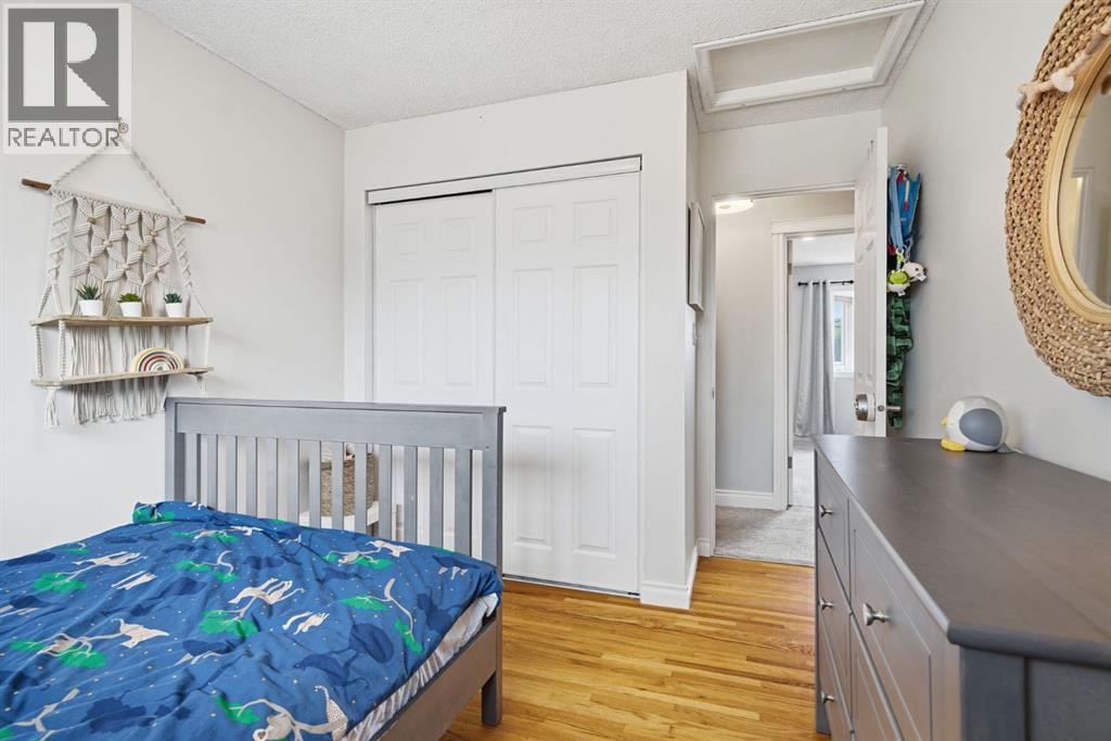 863 Lake Lucerne Drive SE, Calgary, Alberta  T2J 3H6 - Photo 19 - A2295442