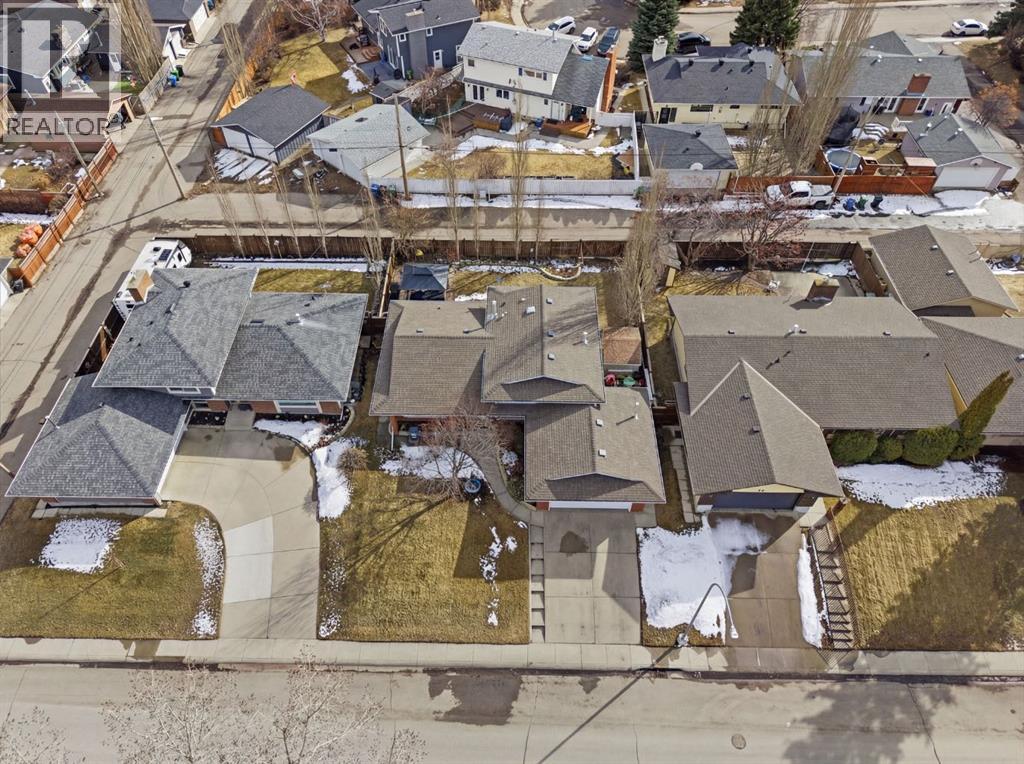 863 Lake Lucerne Drive SE, Calgary, Alberta  T2J 3H6 - Photo 39 - A2295442