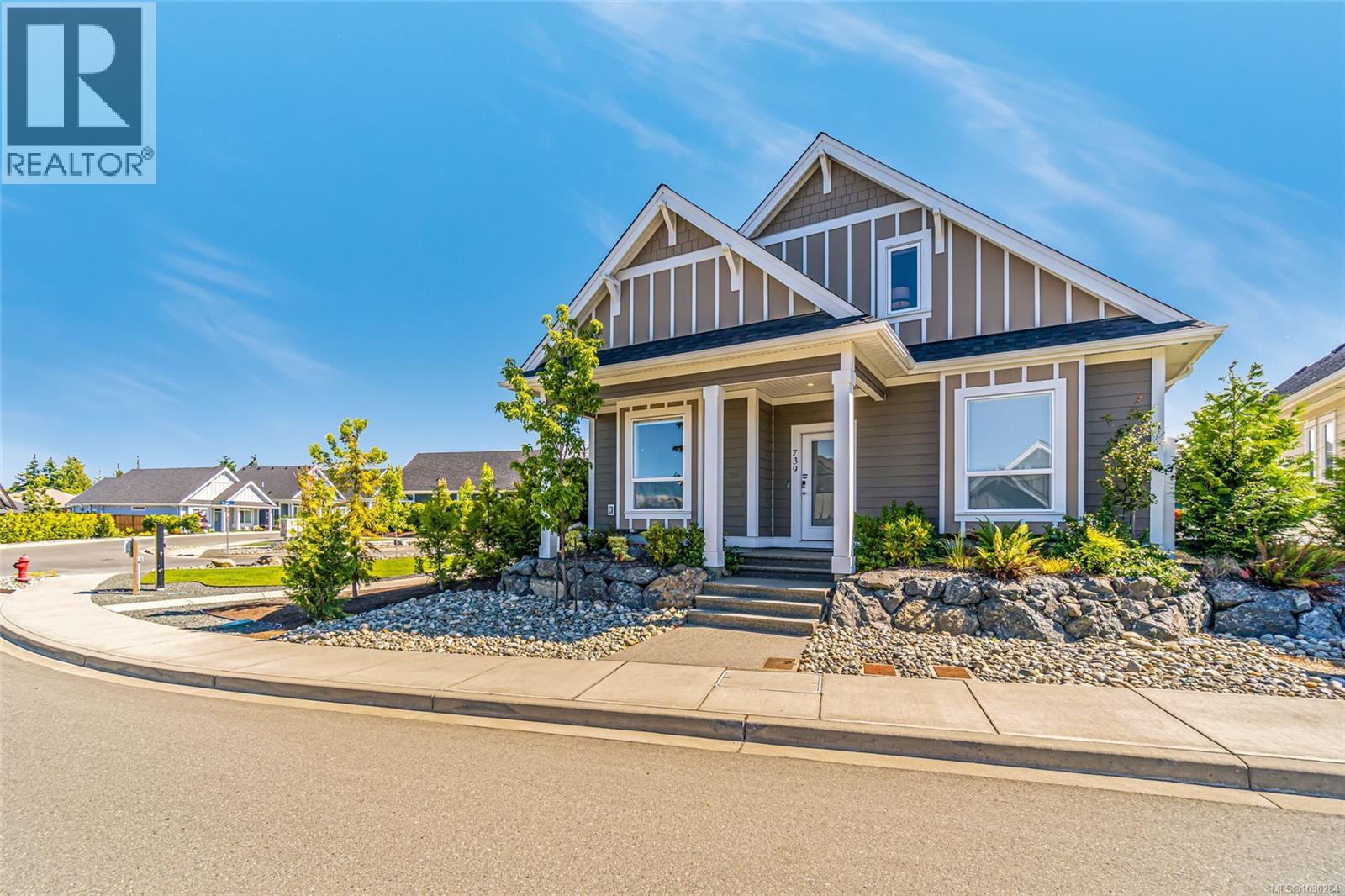 739 Briarwood Dr, Parksville, British Columbia