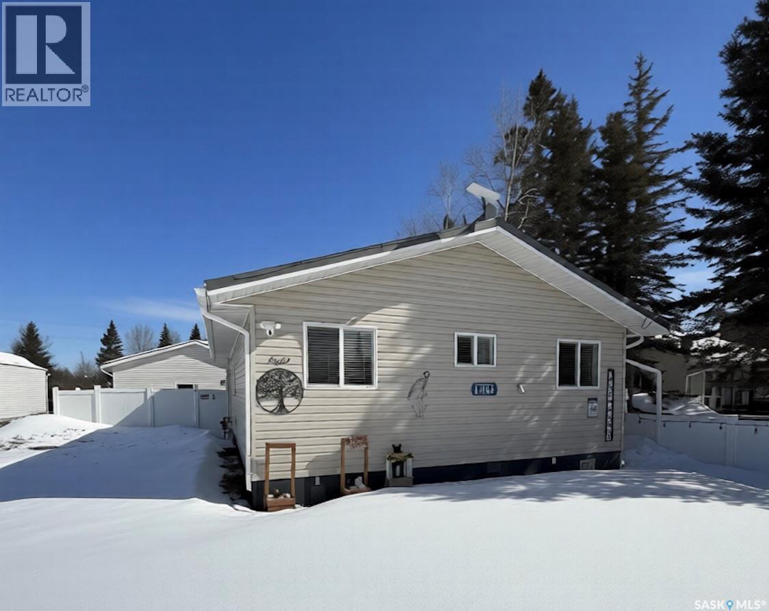 8 White Birch Crescent, Candle Lake, Saskatchewan  S0J 3E0 - Photo 1 - SK031532