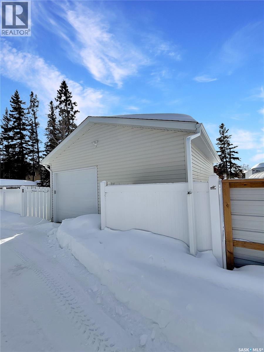 8 White Birch Crescent, Candle Lake, Saskatchewan  S0J 3E0 - Photo 21 - SK031532