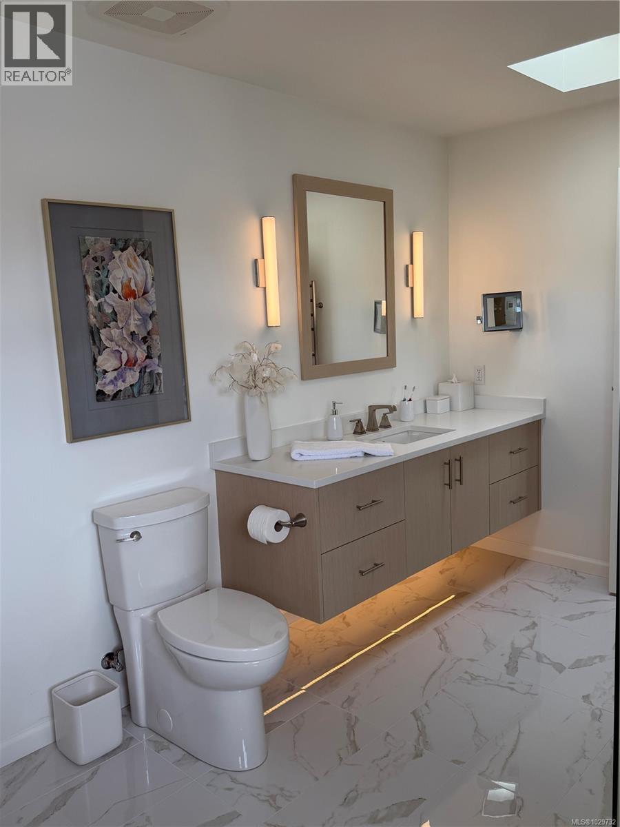 9 111 Fulford-Ganges Rd, Salt Spring, British Columbia  V8K 2T9 - Photo 38 - 1029732