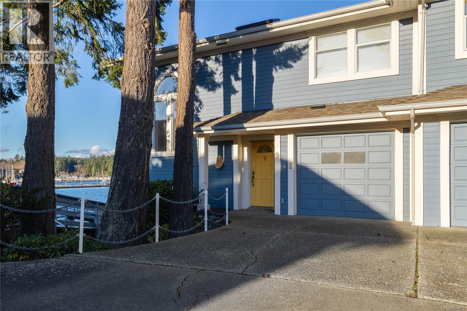 9 111 Fulford-Ganges Rd, Salt Spring, British Columbia  V8K 2T9 - Photo 2 - 1029732