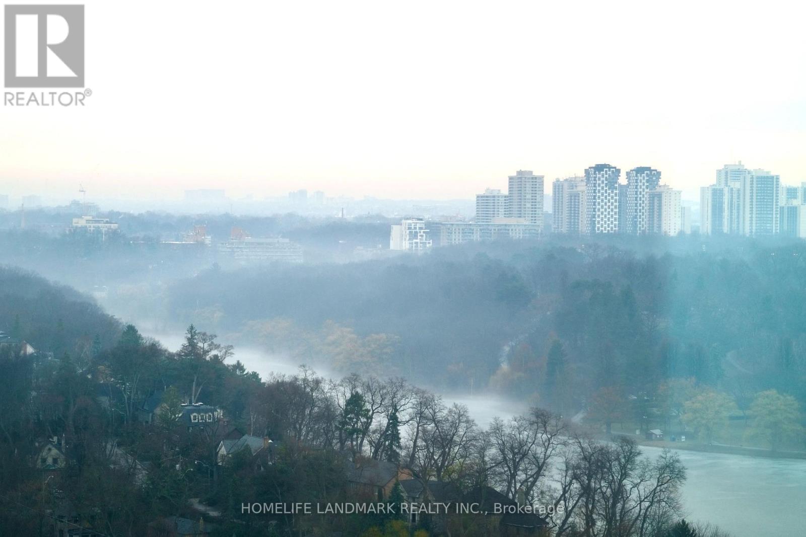 2802 - 1926 Lakeshore Boulevard W, Toronto, Ontario  M6S 1A1 - Photo 18 - W12932738