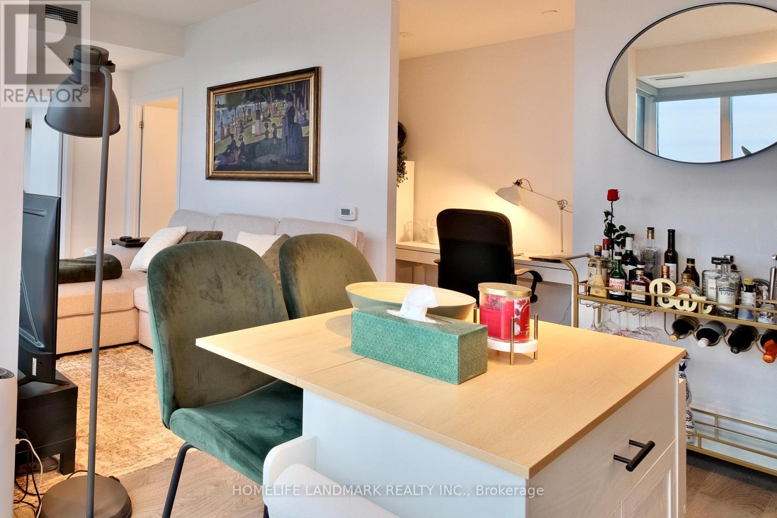 2802 - 1926 Lakeshore Boulevard W, Toronto, Ontario  M6S 1A1 - Photo 14 - W12932738