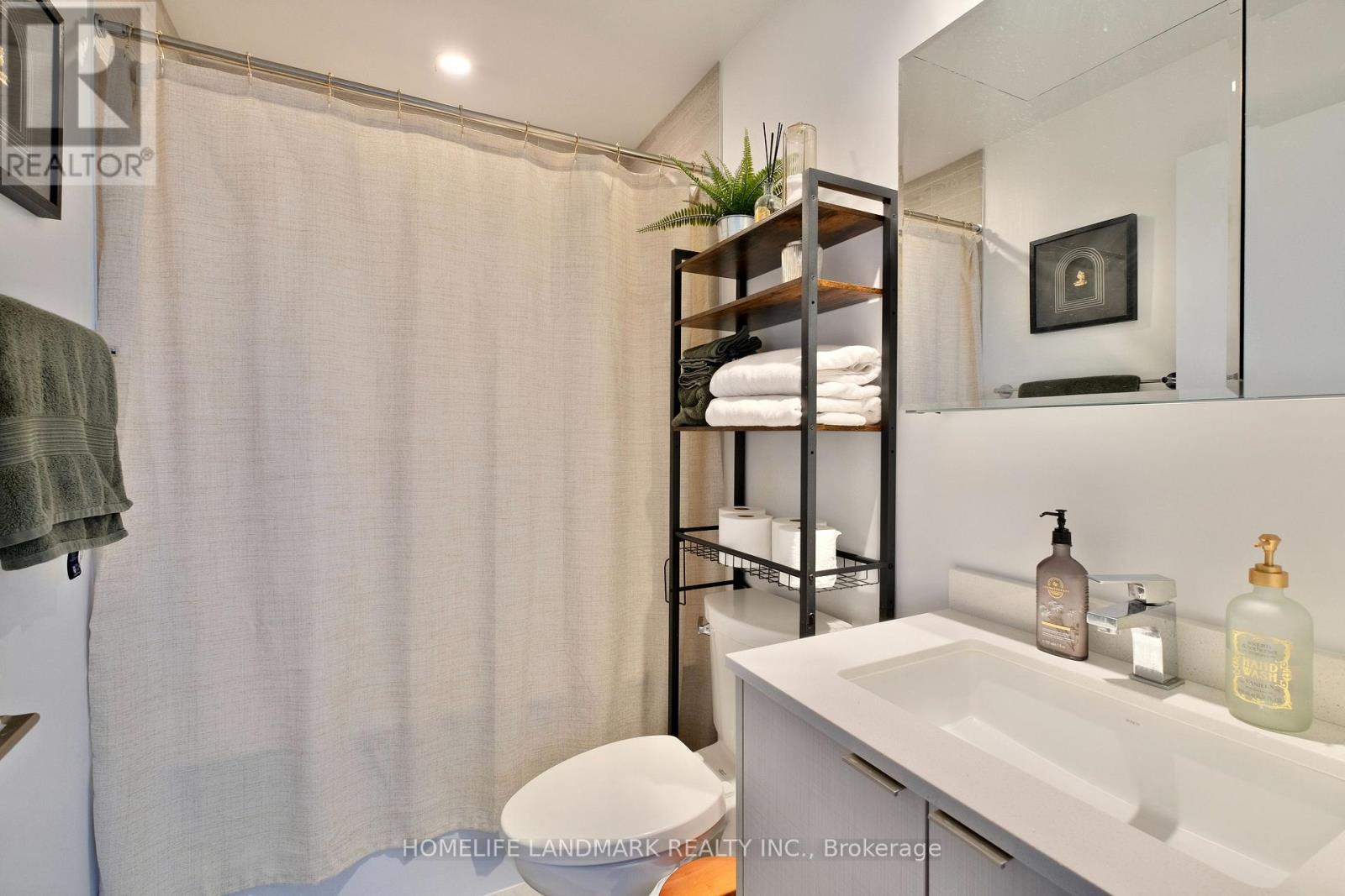 2802 - 1926 Lakeshore Boulevard W, Toronto, Ontario  M6S 1A1 - Photo 8 - W12932738