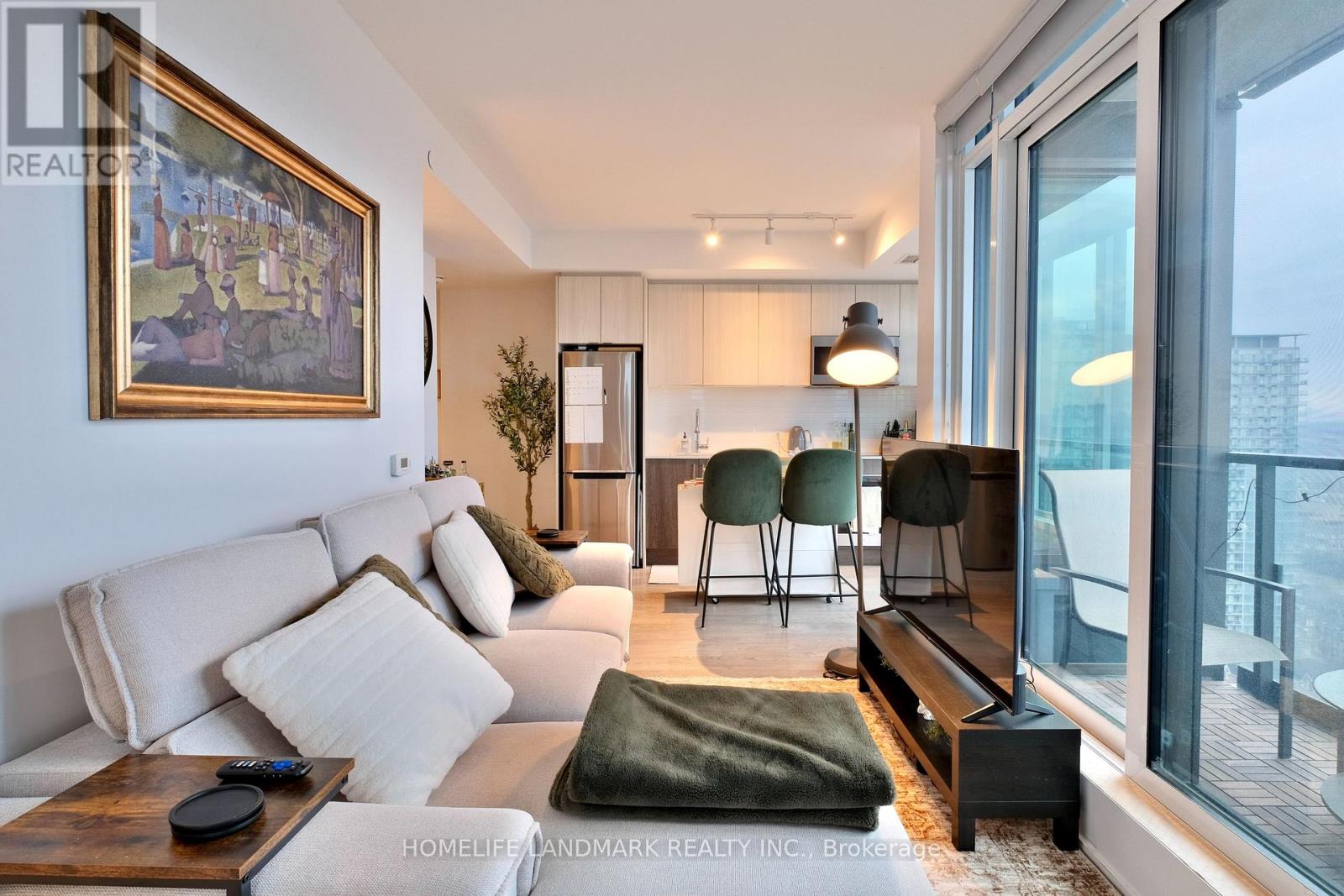 2802 - 1926 Lakeshore Boulevard W, Toronto, Ontario  M6S 1A1 - Photo 7 - W12932738