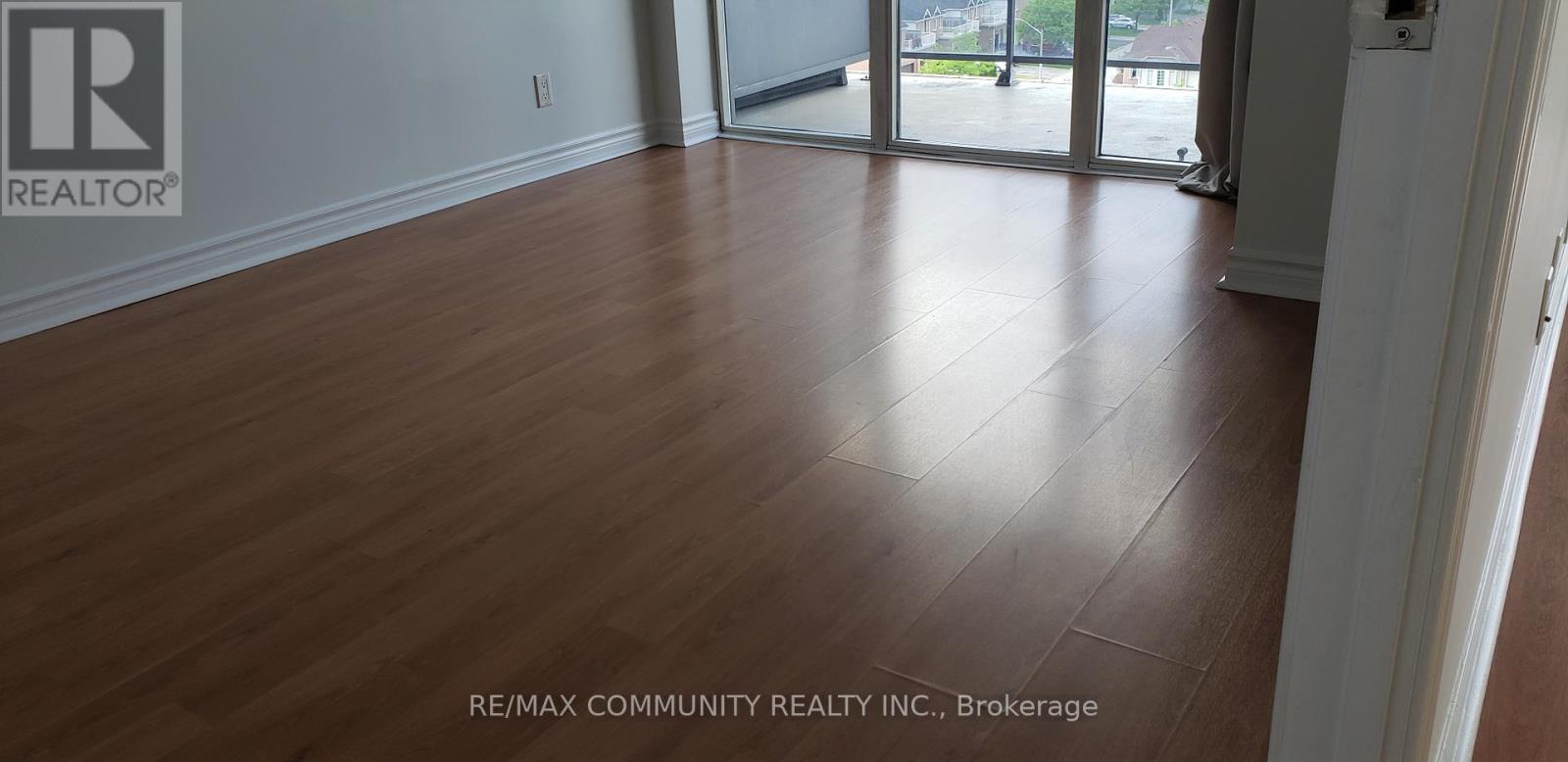 835 - 18 Mondeo Drive, Toronto, Ontario  M1P 5C8 - Photo 3 - E12932774