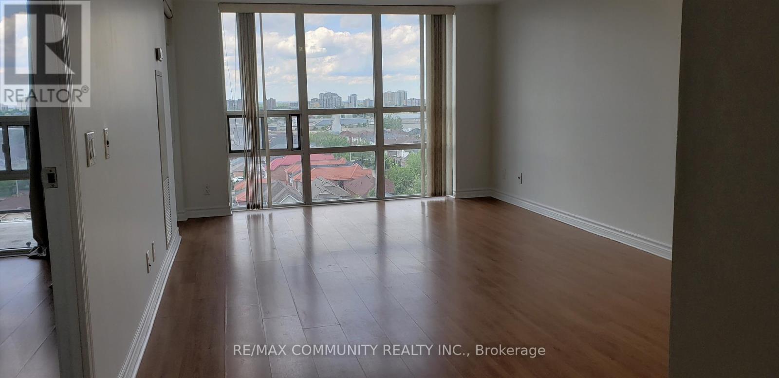 835 - 18 Mondeo Drive, Toronto, Ontario  M1P 5C8 - Photo 4 - E12932774