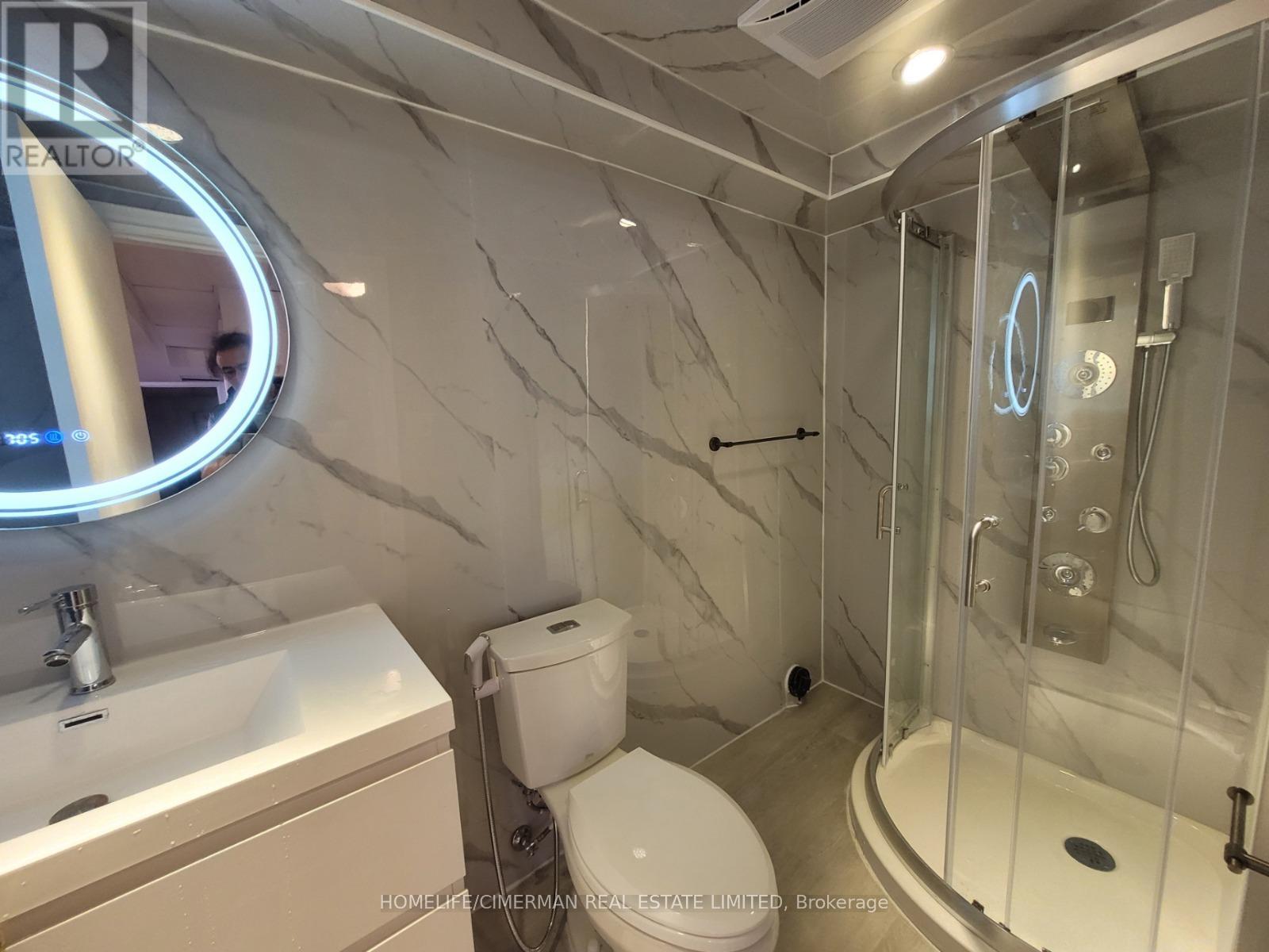 Lower - 45 Don Head Village Boulevard, Richmond Hill, Ontario L4C 7M7 - Photo 9 - N12932776